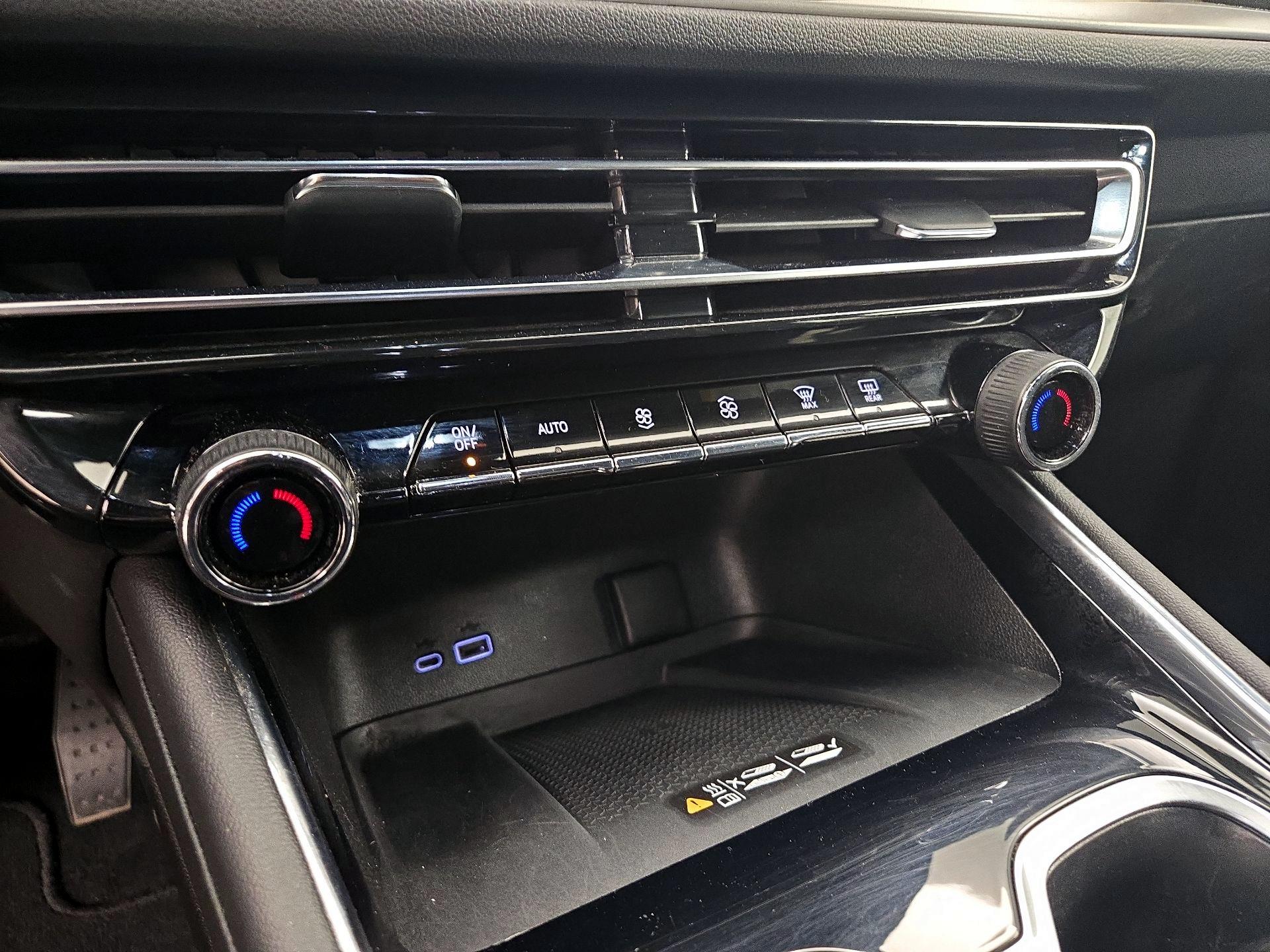 Thumbnail: 2025 Chevrolet Traverse - 17