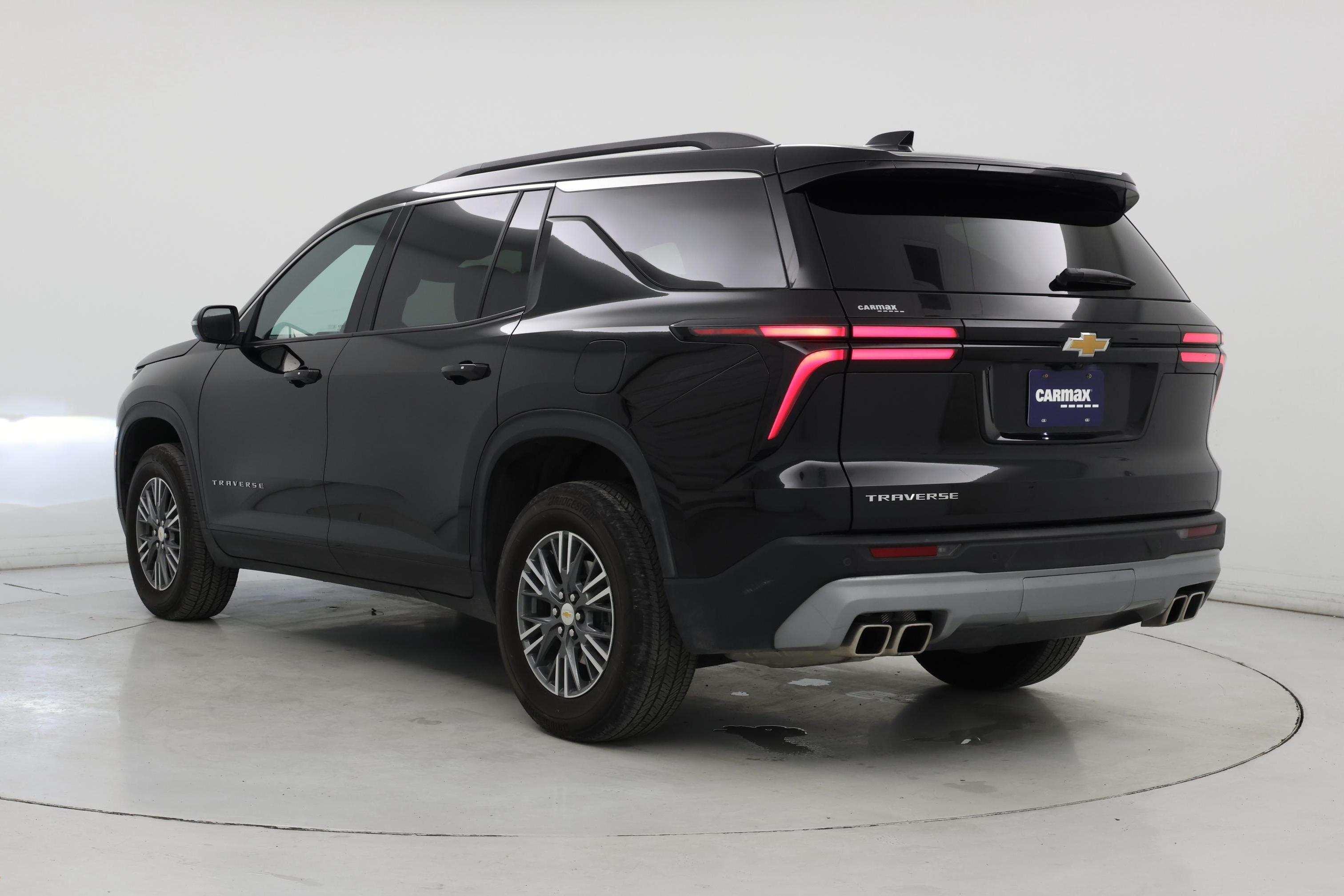 Thumbnail: 2025 Chevrolet Traverse - 2