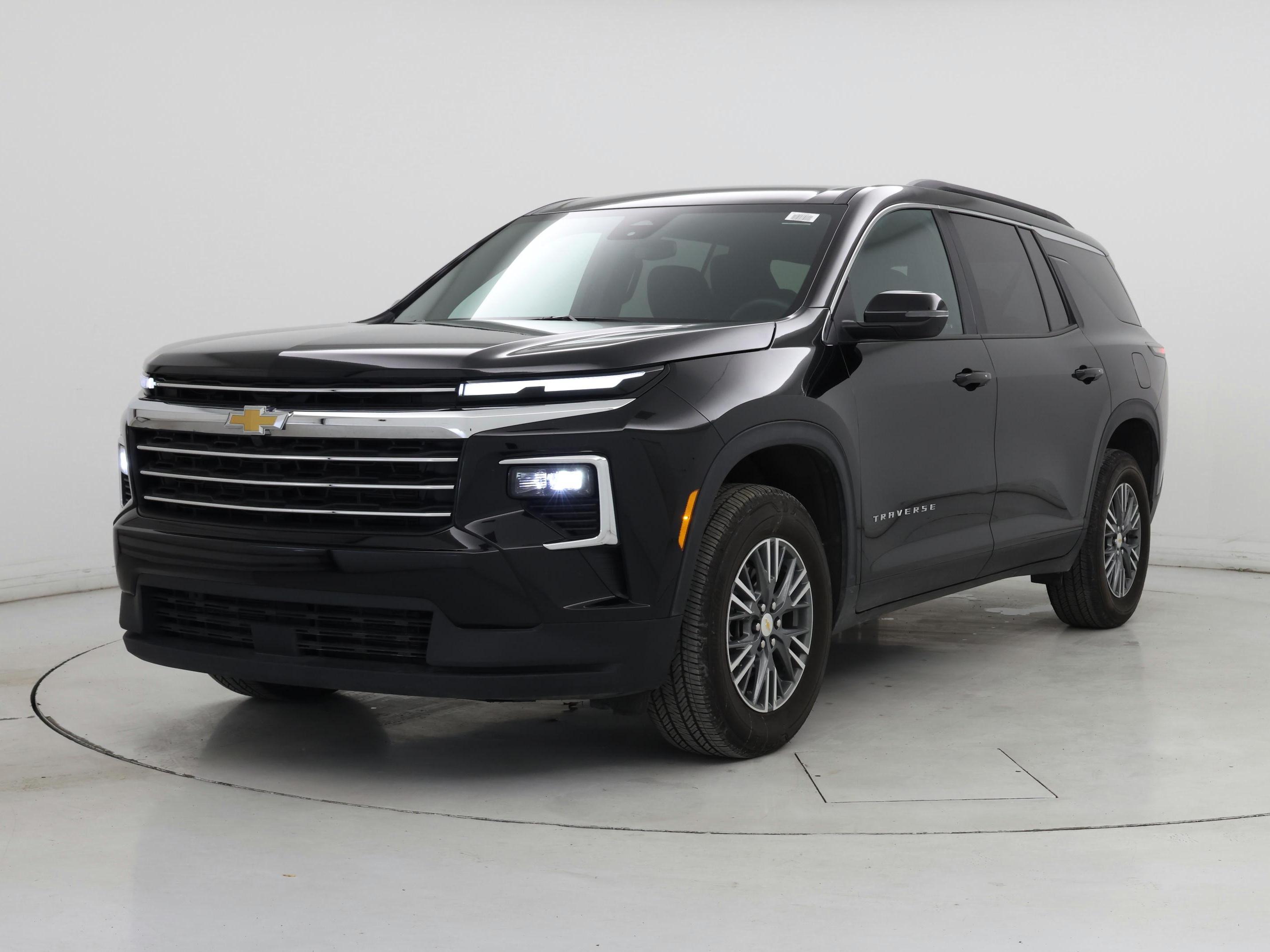 Thumbnail: 2025 Chevrolet Traverse - 4