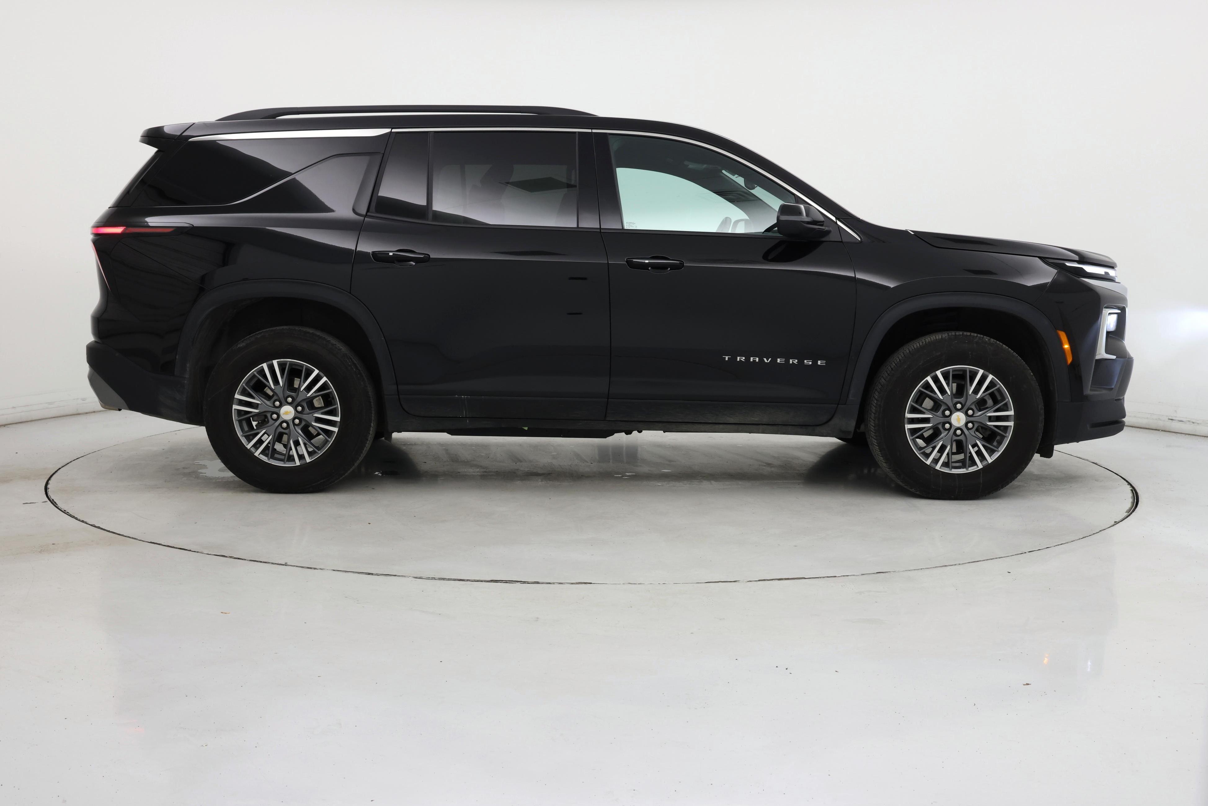 Thumbnail: 2025 Chevrolet Traverse - 7