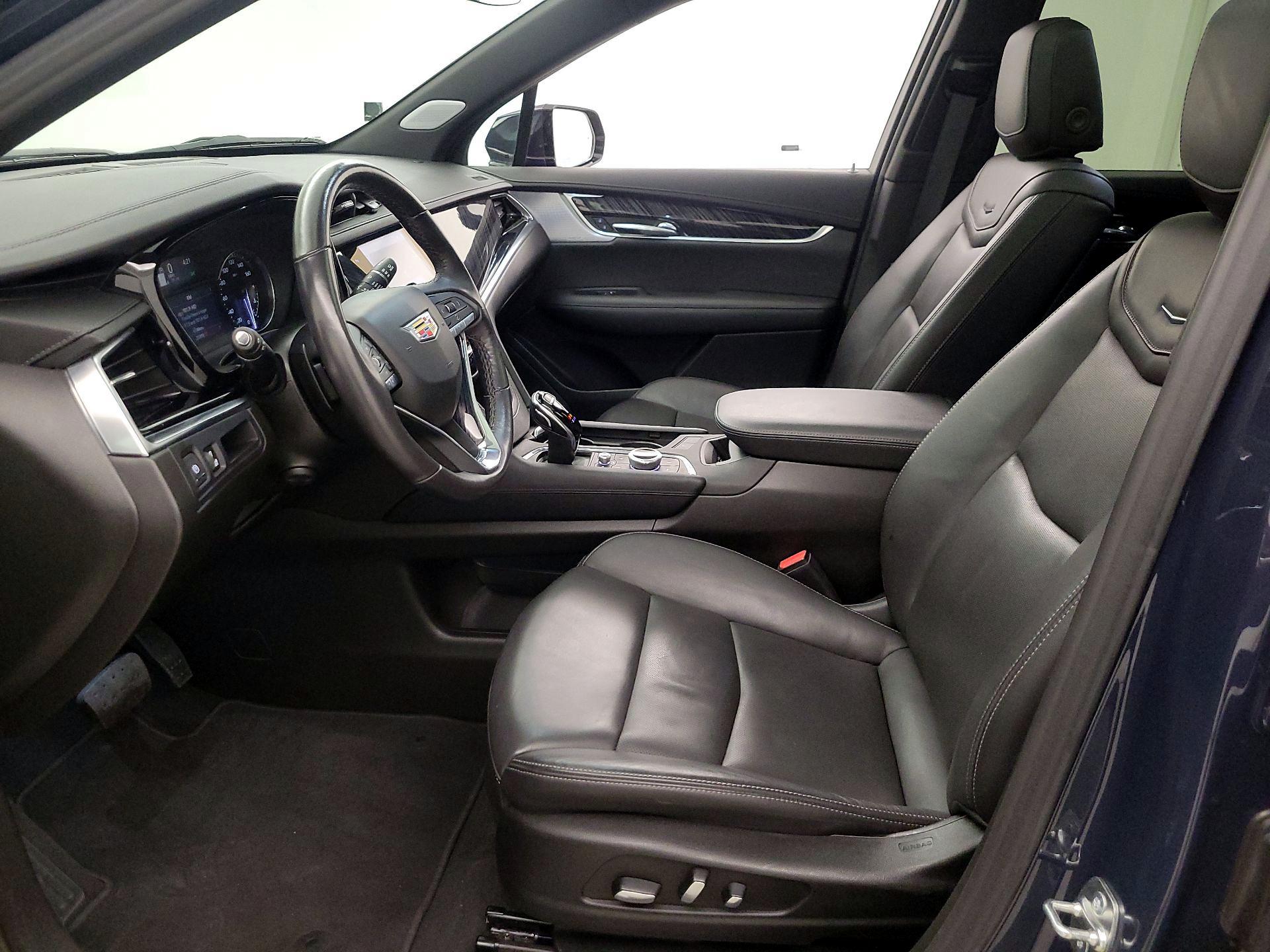 Thumbnail: 2025 Cadillac XT6 - 11