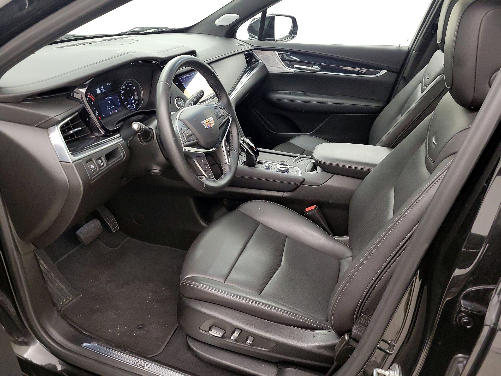 Thumbnail: 2025 Cadillac XT5 - 11