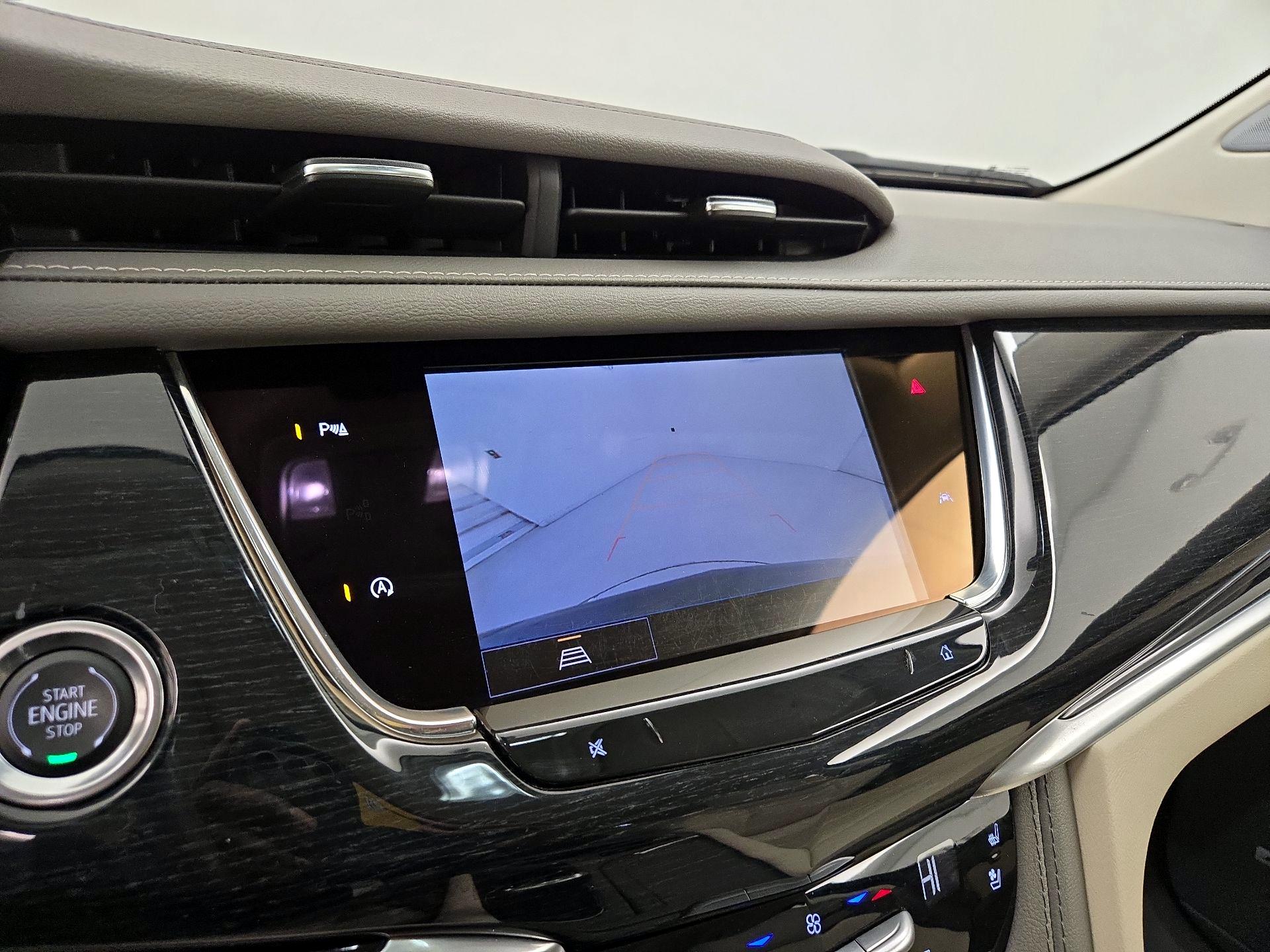 Thumbnail: 2025 Cadillac XT6 - 14