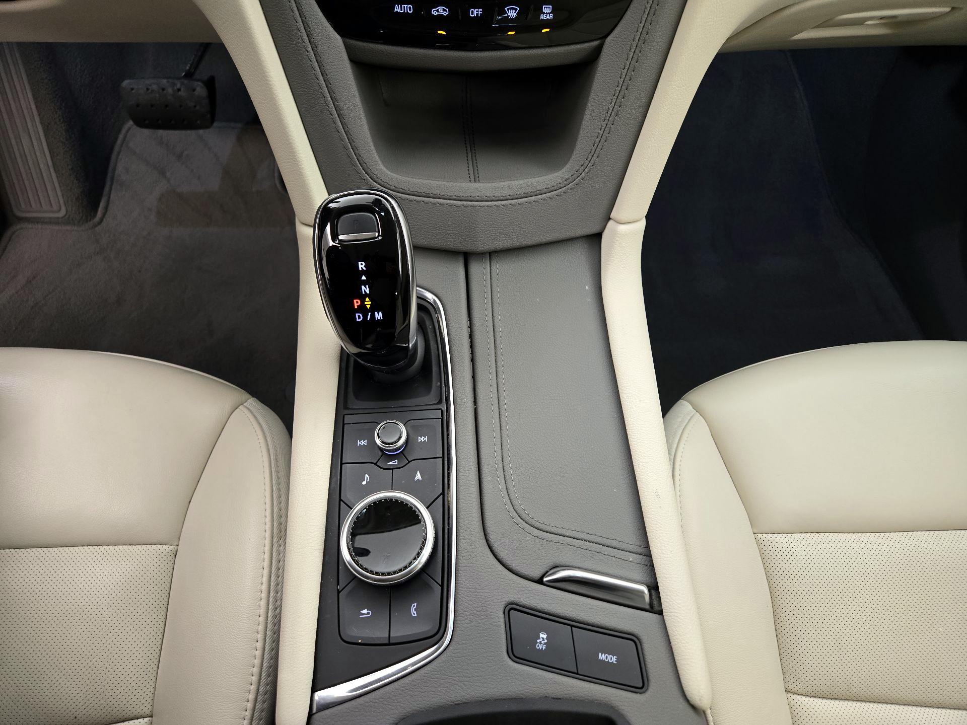 Thumbnail: 2025 Cadillac XT6 - 17