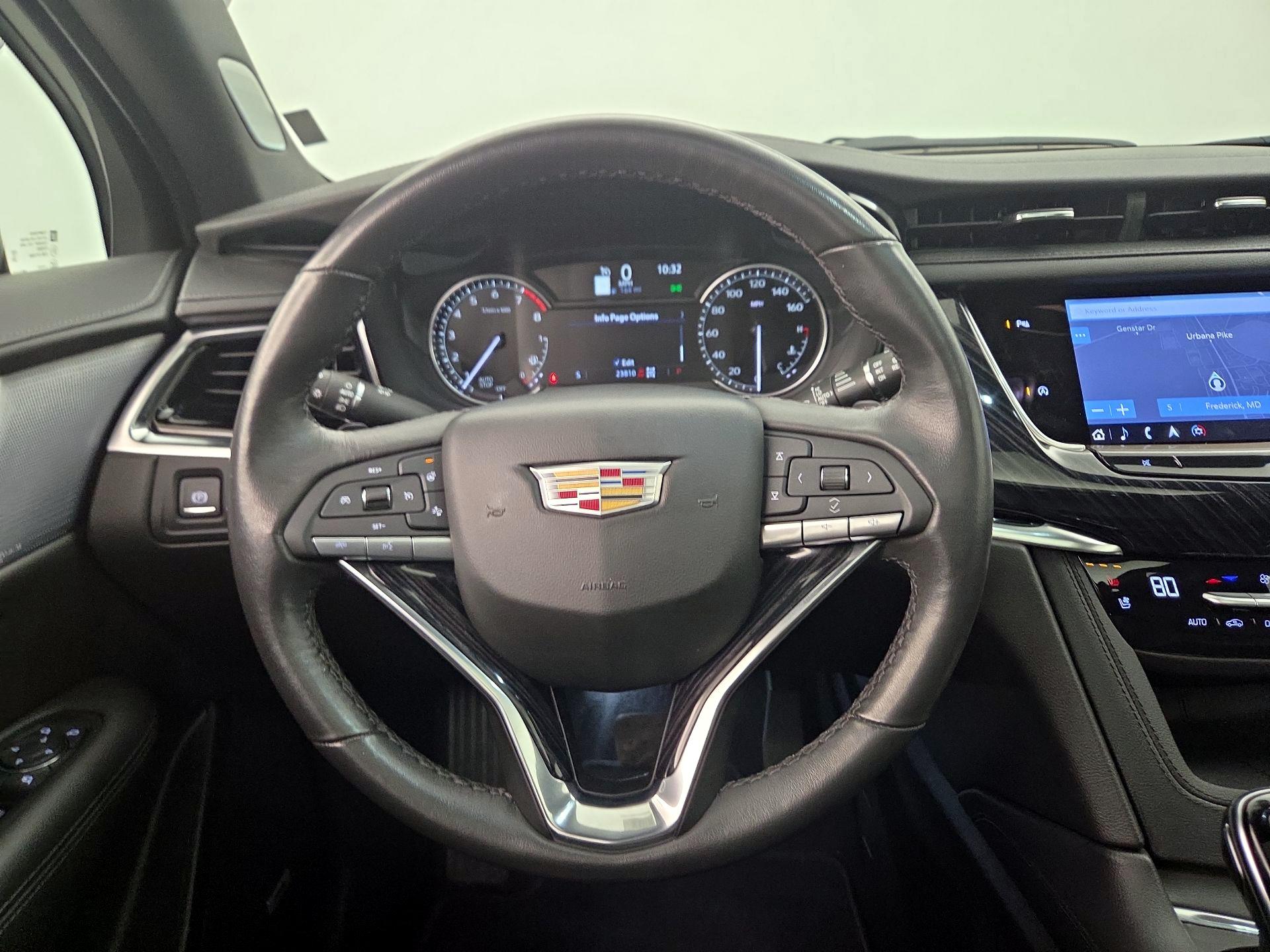 Thumbnail: 2025 Cadillac XT6 - 10