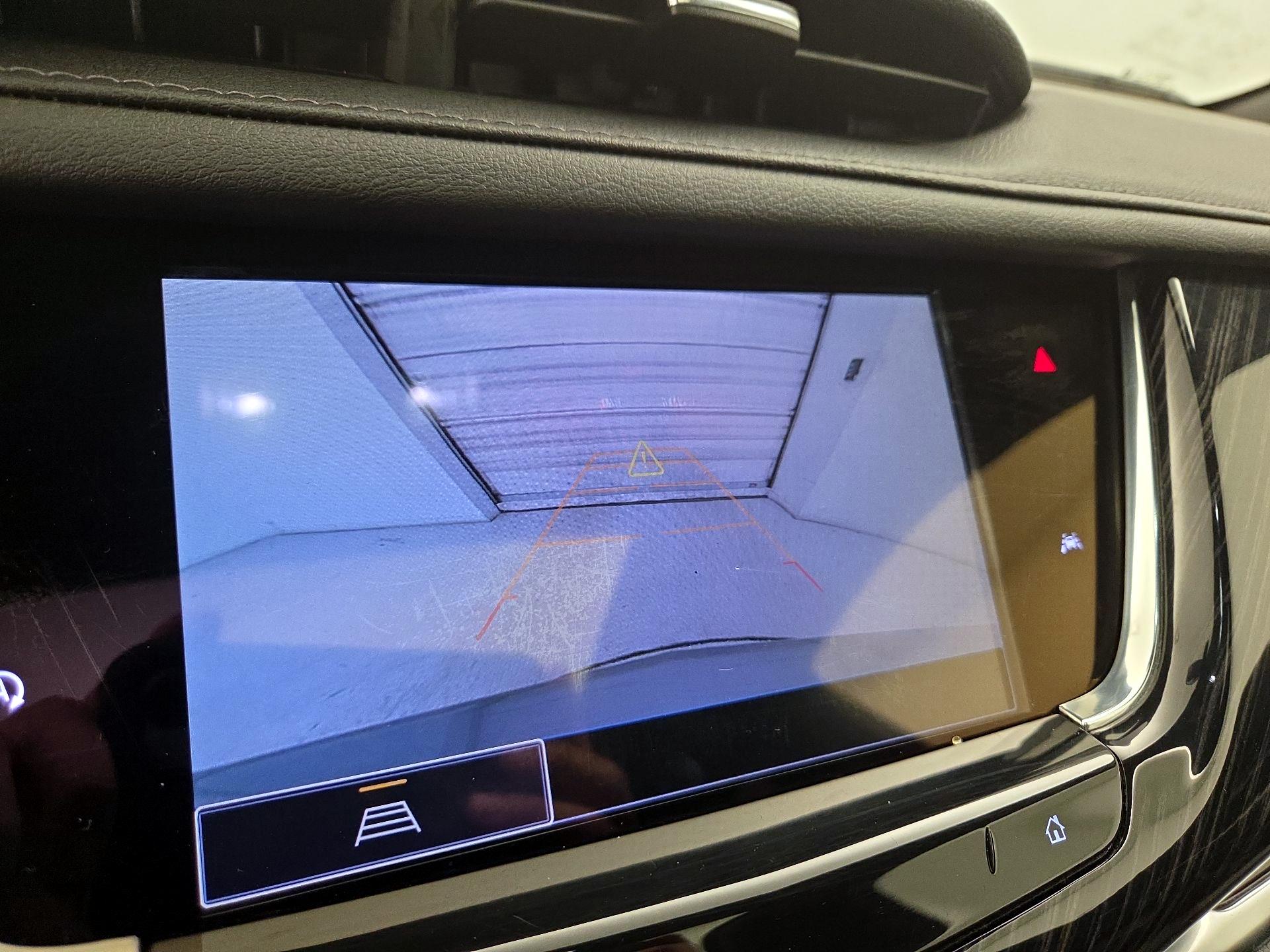 Thumbnail: 2025 Cadillac XT6 - 15