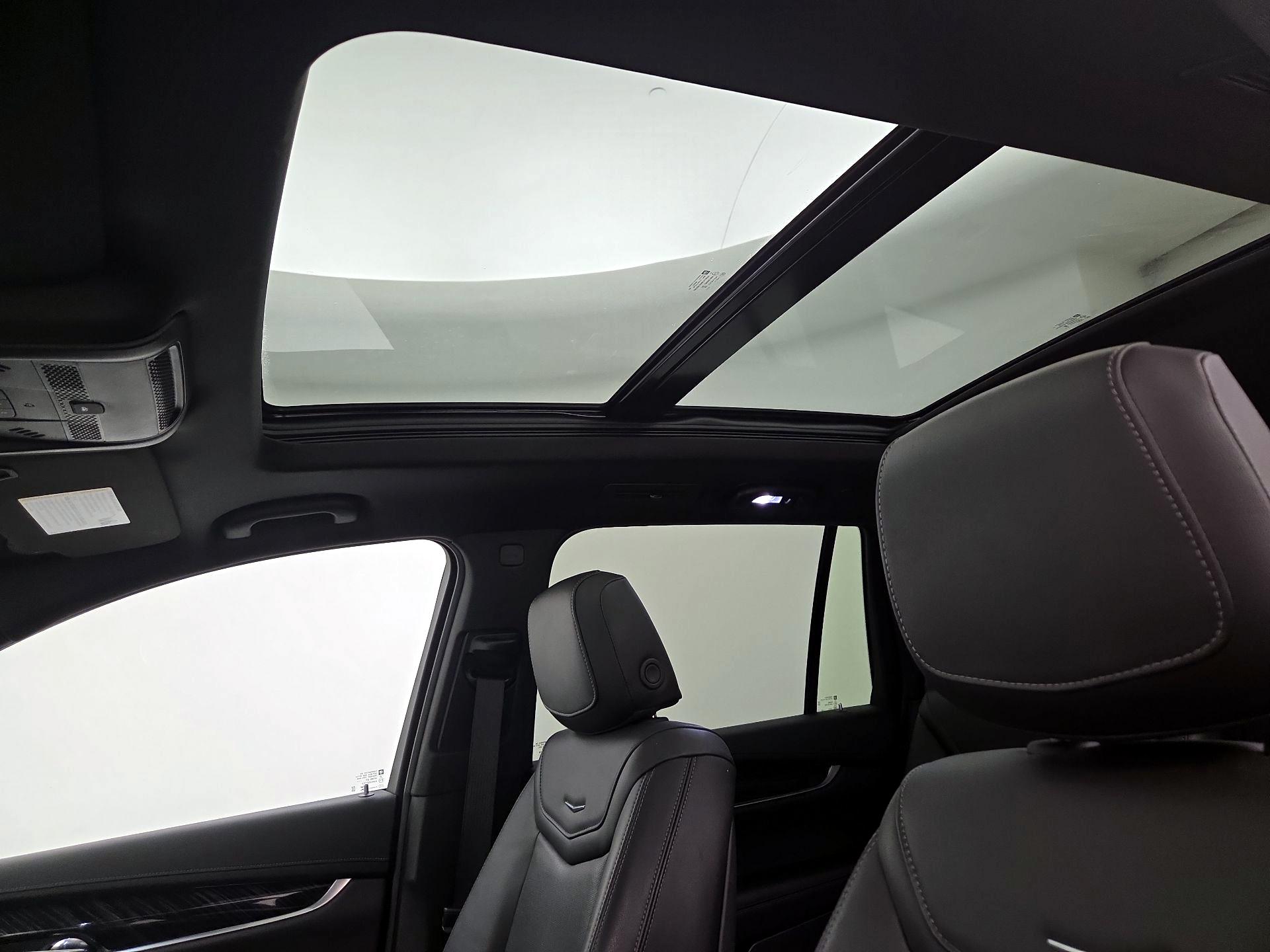 Thumbnail: 2025 Cadillac XT6 - 20