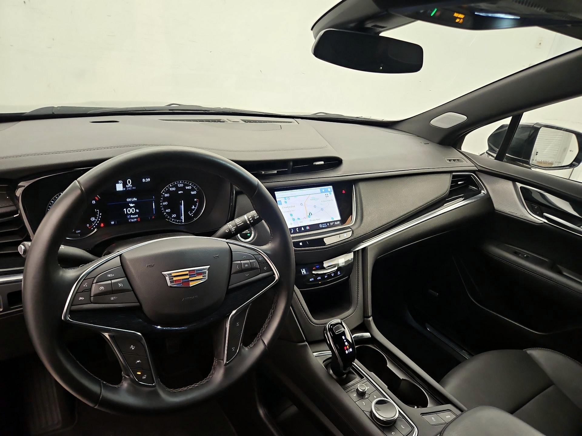 Thumbnail: 2025 Cadillac XT5 - 9