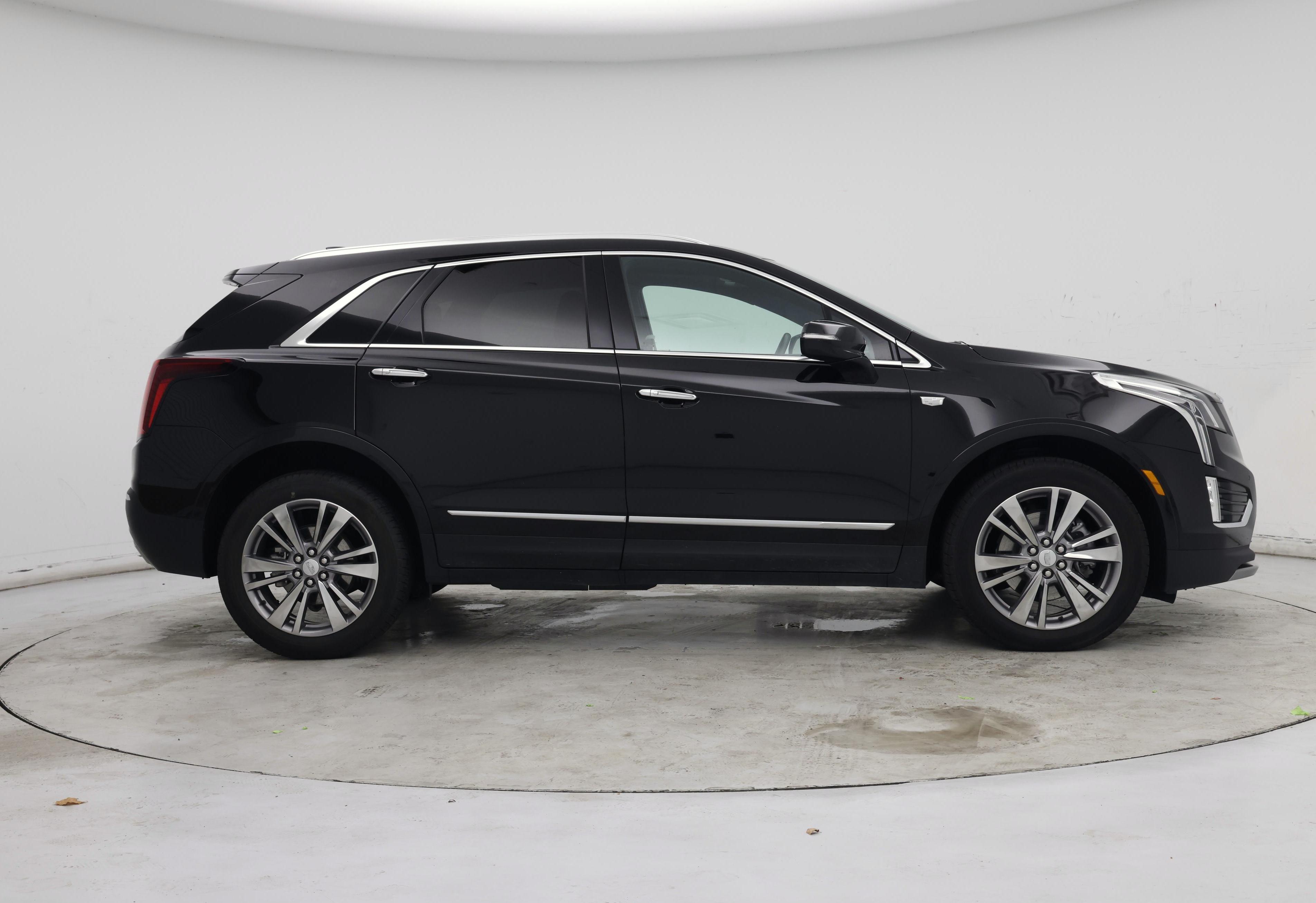 Thumbnail: 2025 Cadillac XT5 - 7