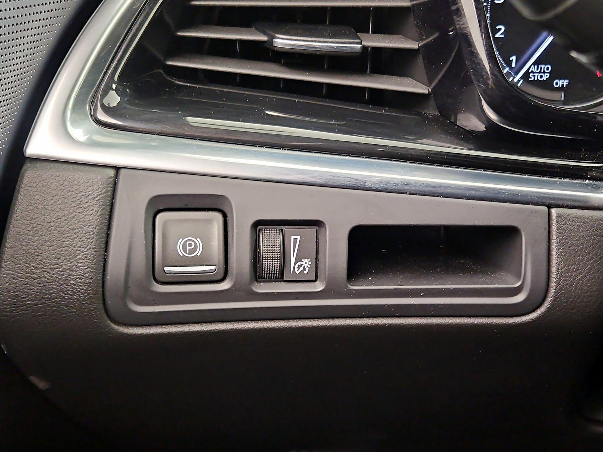 Thumbnail: 2025 Cadillac XT6 - 13