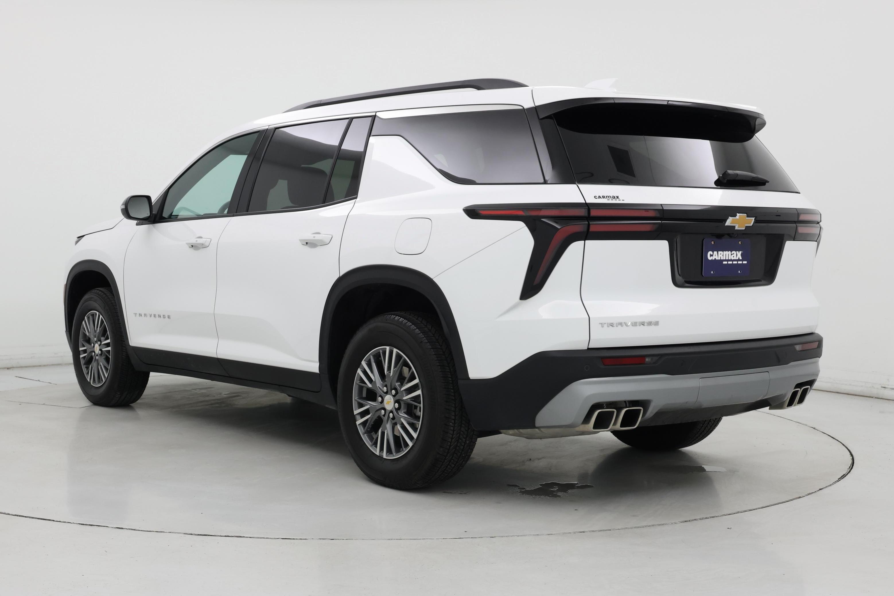 Thumbnail: 2025 Chevrolet Traverse - 2