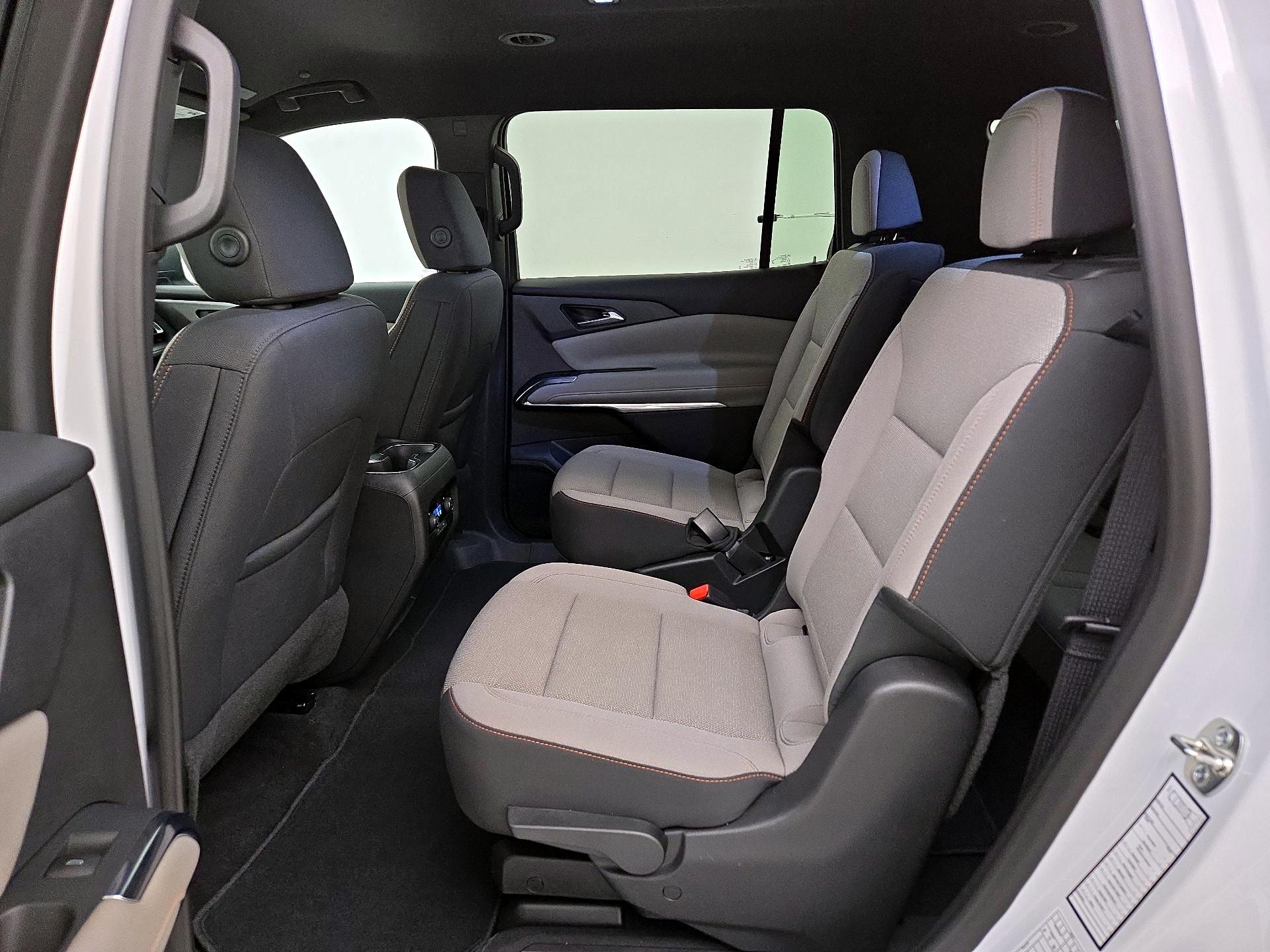 Thumbnail: 2025 Chevrolet Traverse - 19