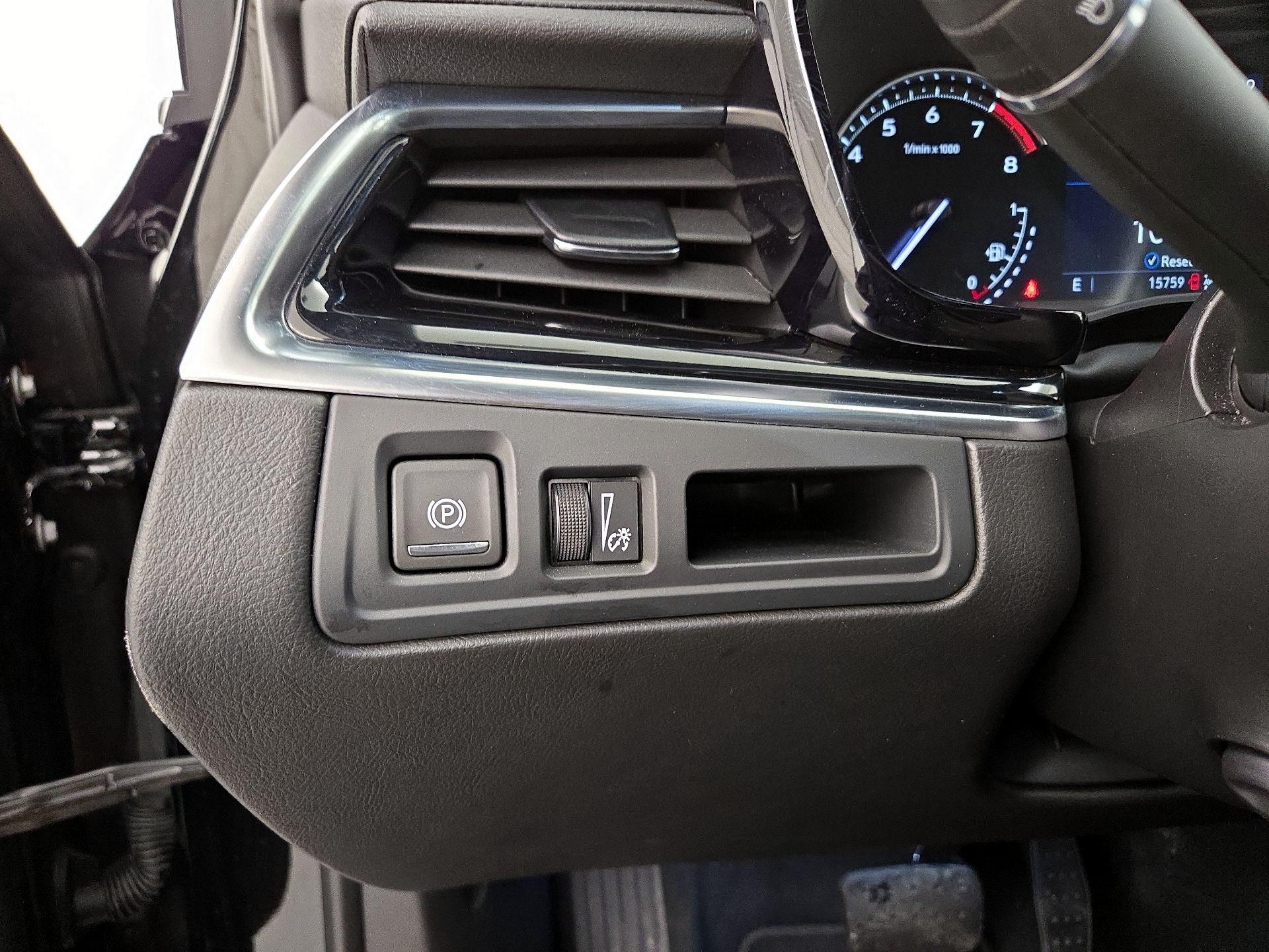 Thumbnail: 2025 Cadillac XT6 - 13