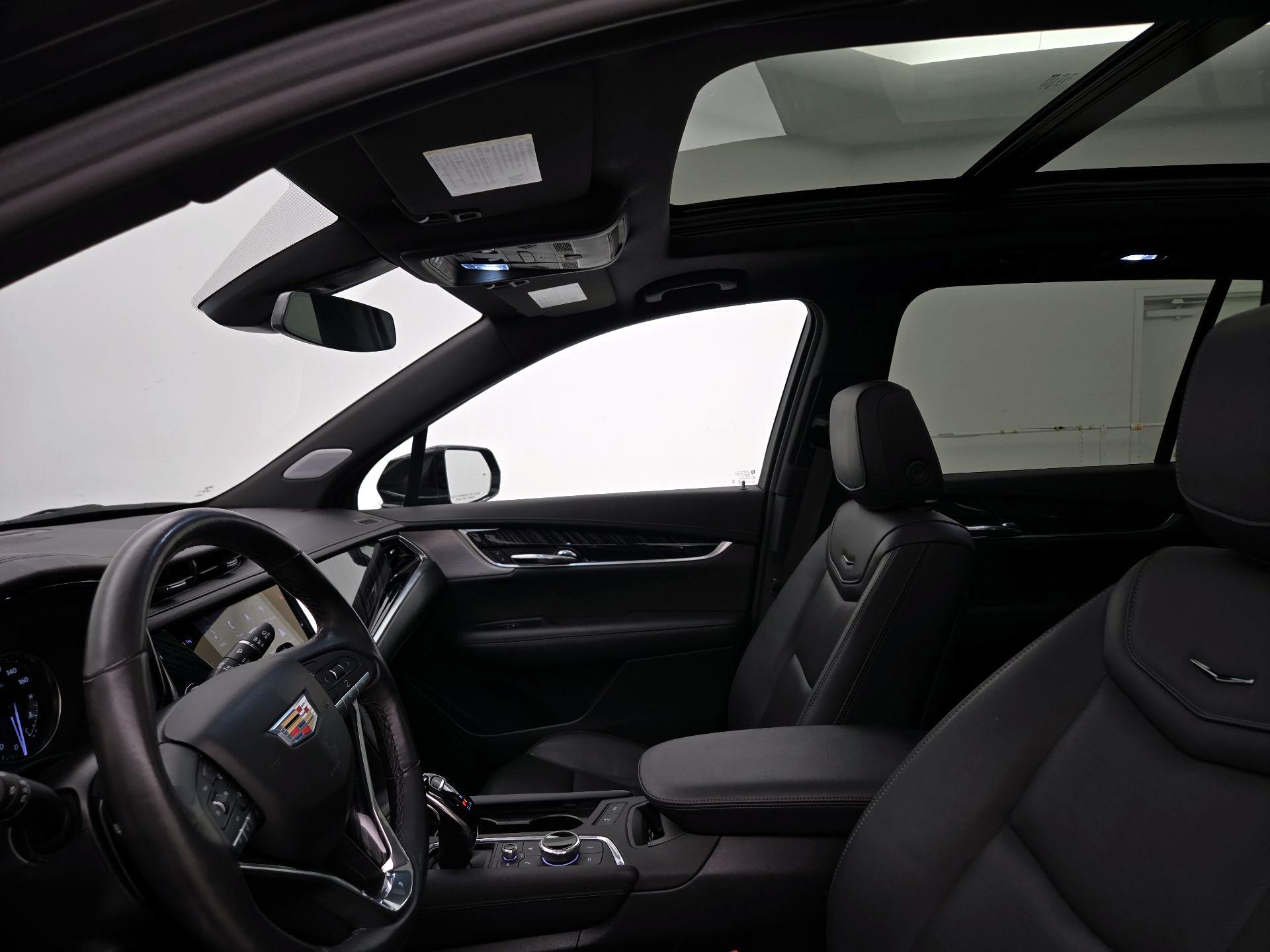 Thumbnail: 2025 Cadillac XT6 - 19