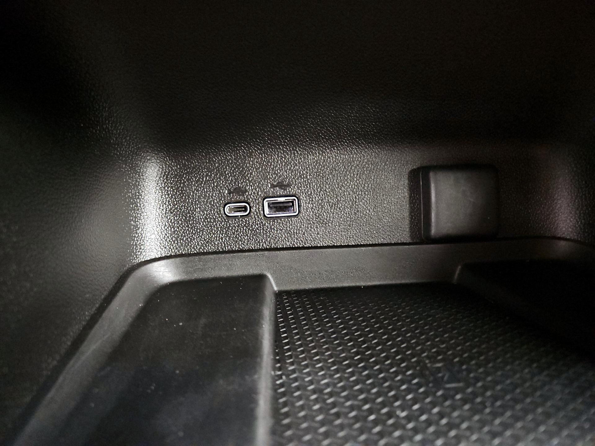 Thumbnail: 2025 Chevrolet Traverse - 19