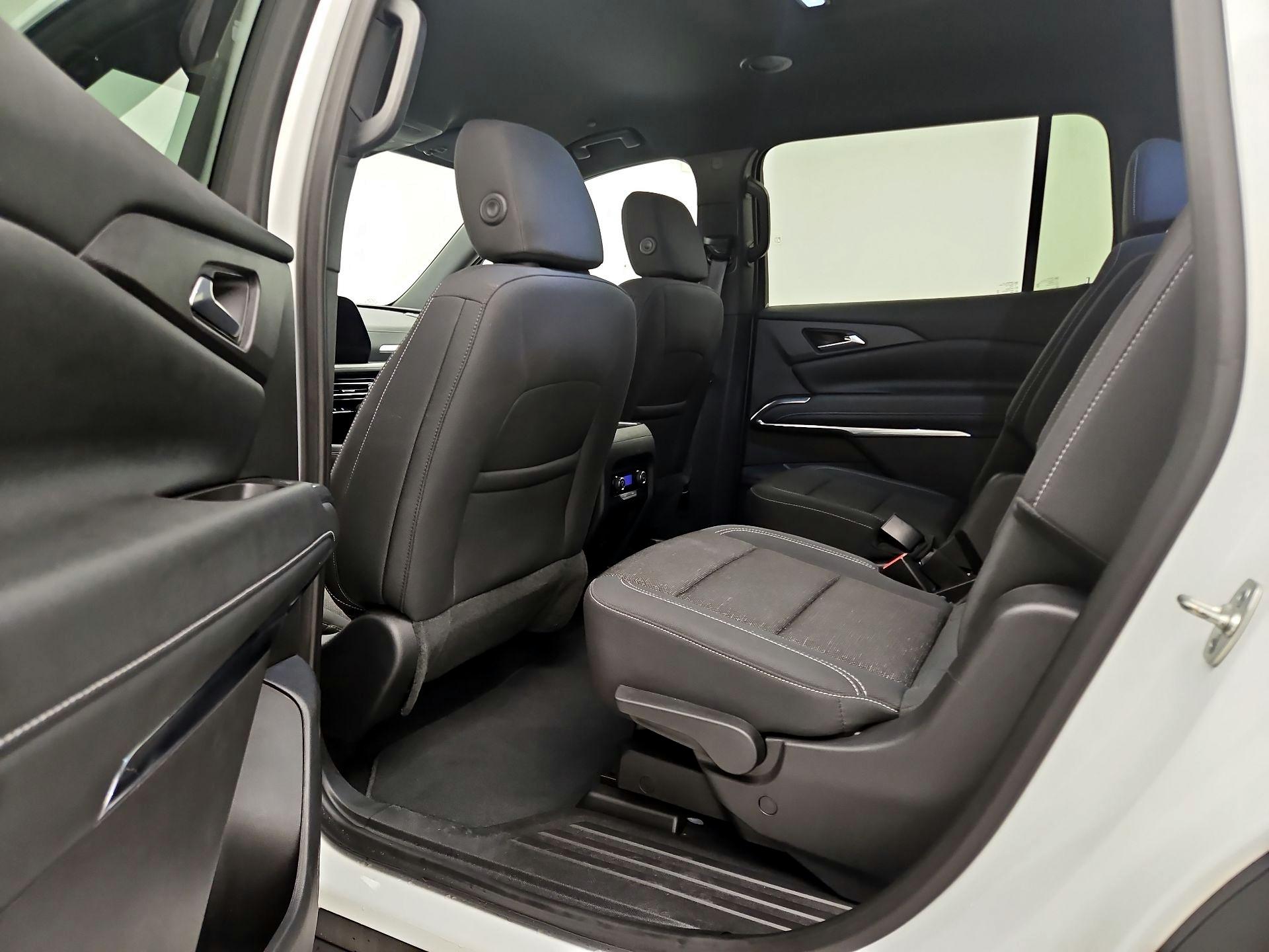 Thumbnail: 2025 Chevrolet Traverse - 20