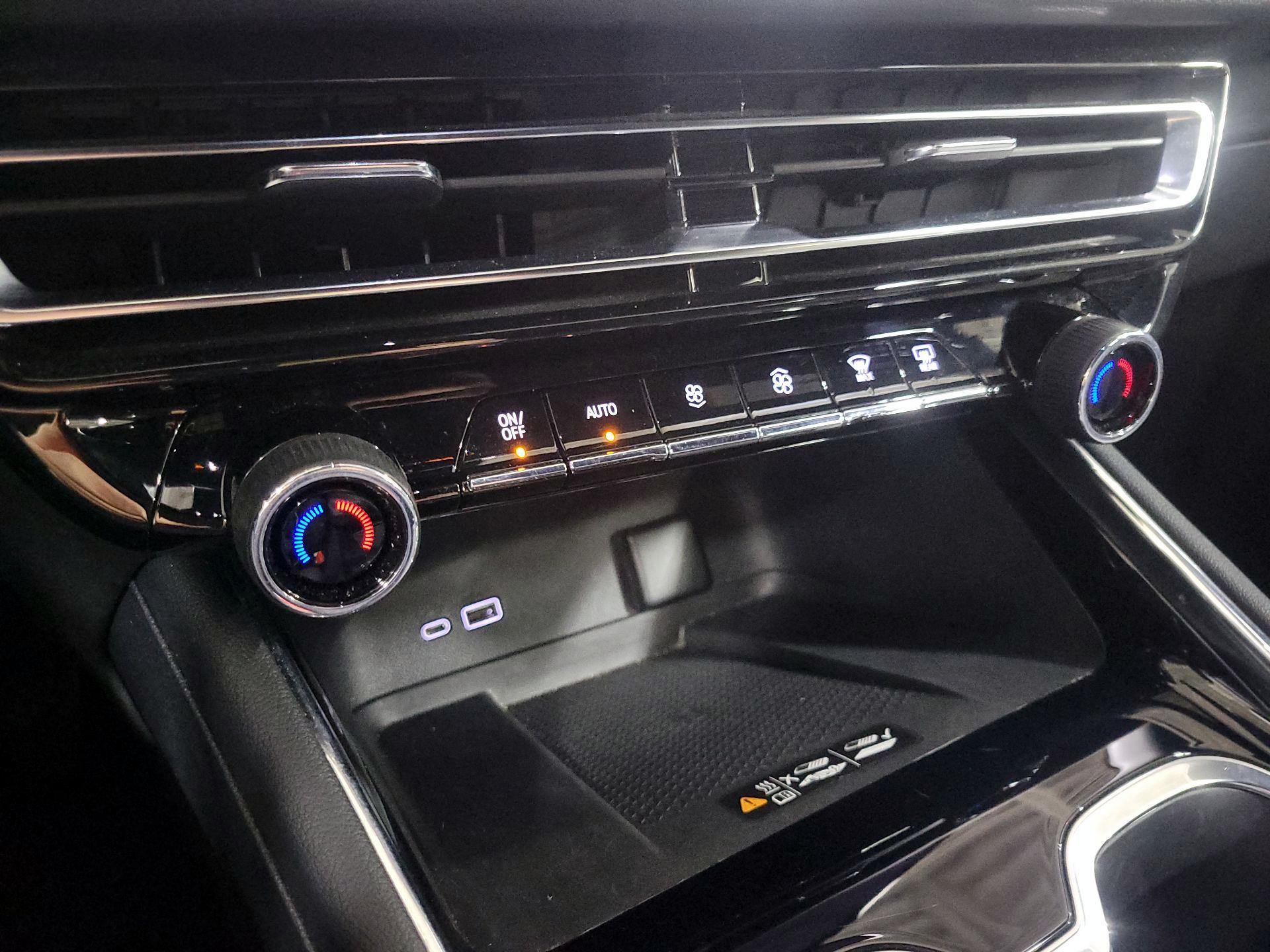 Thumbnail: 2025 Chevrolet Traverse - 17