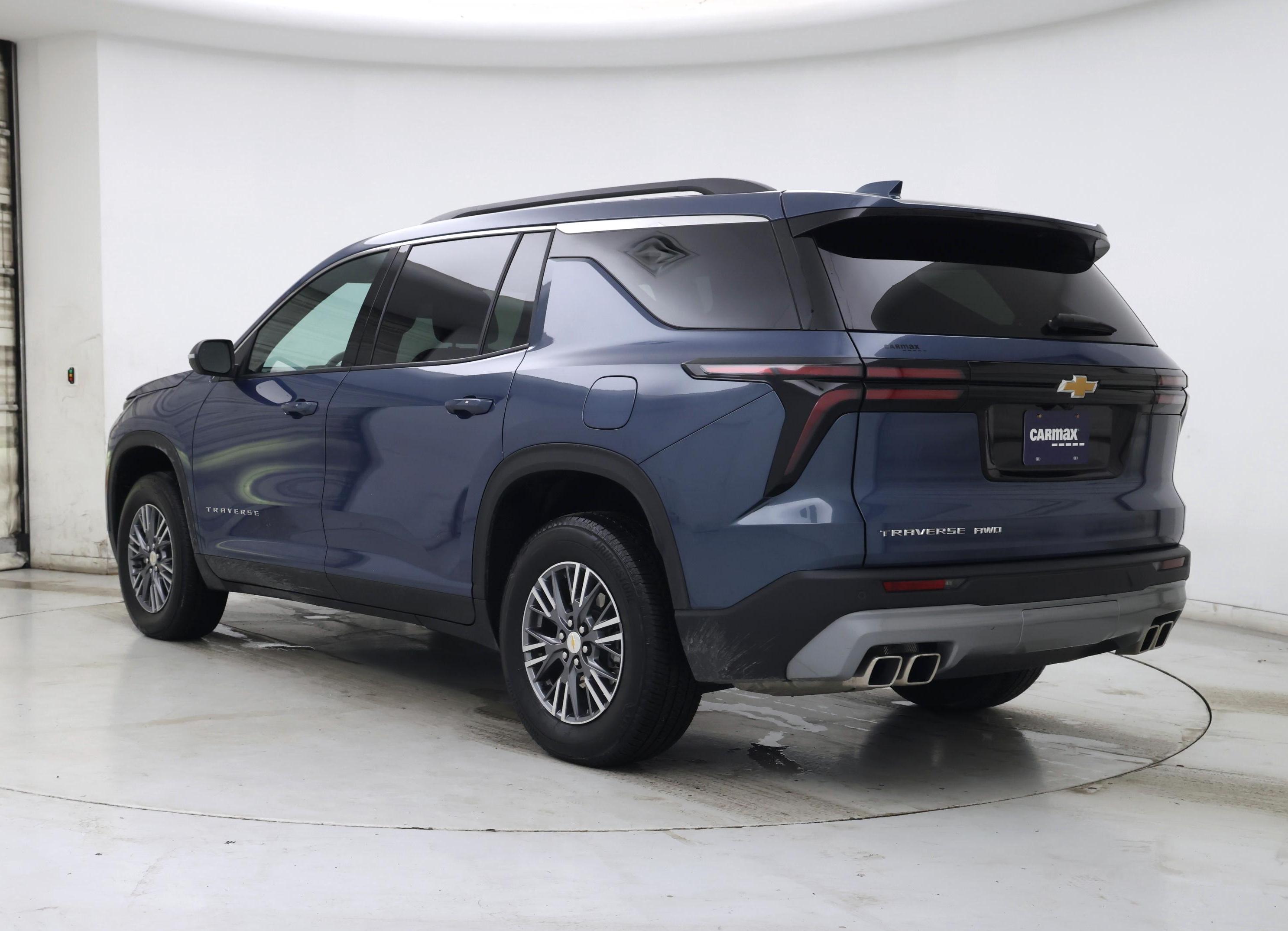 Thumbnail: 2025 Chevrolet Traverse - 2