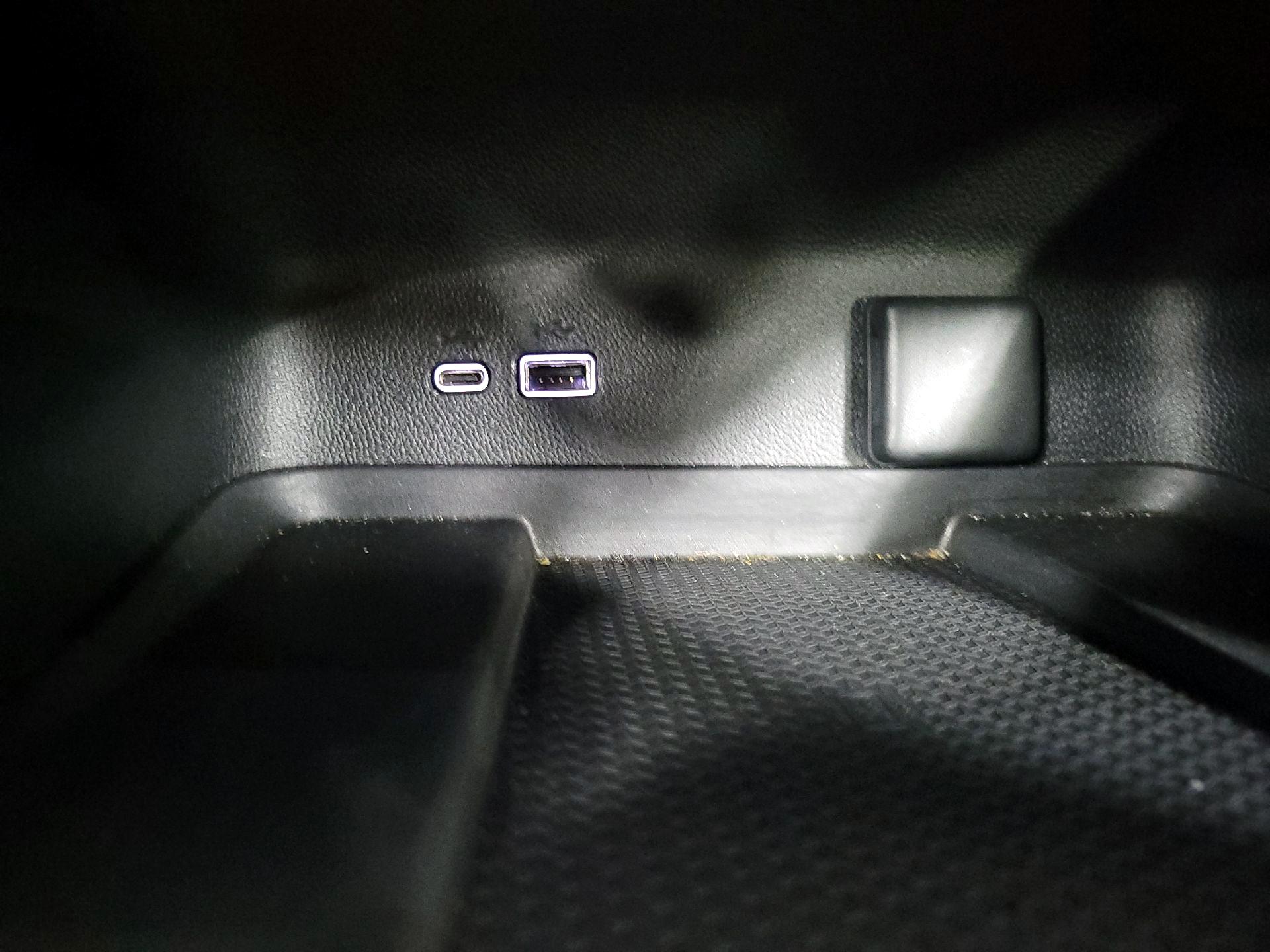 Thumbnail: 2025 Chevrolet Traverse - 19