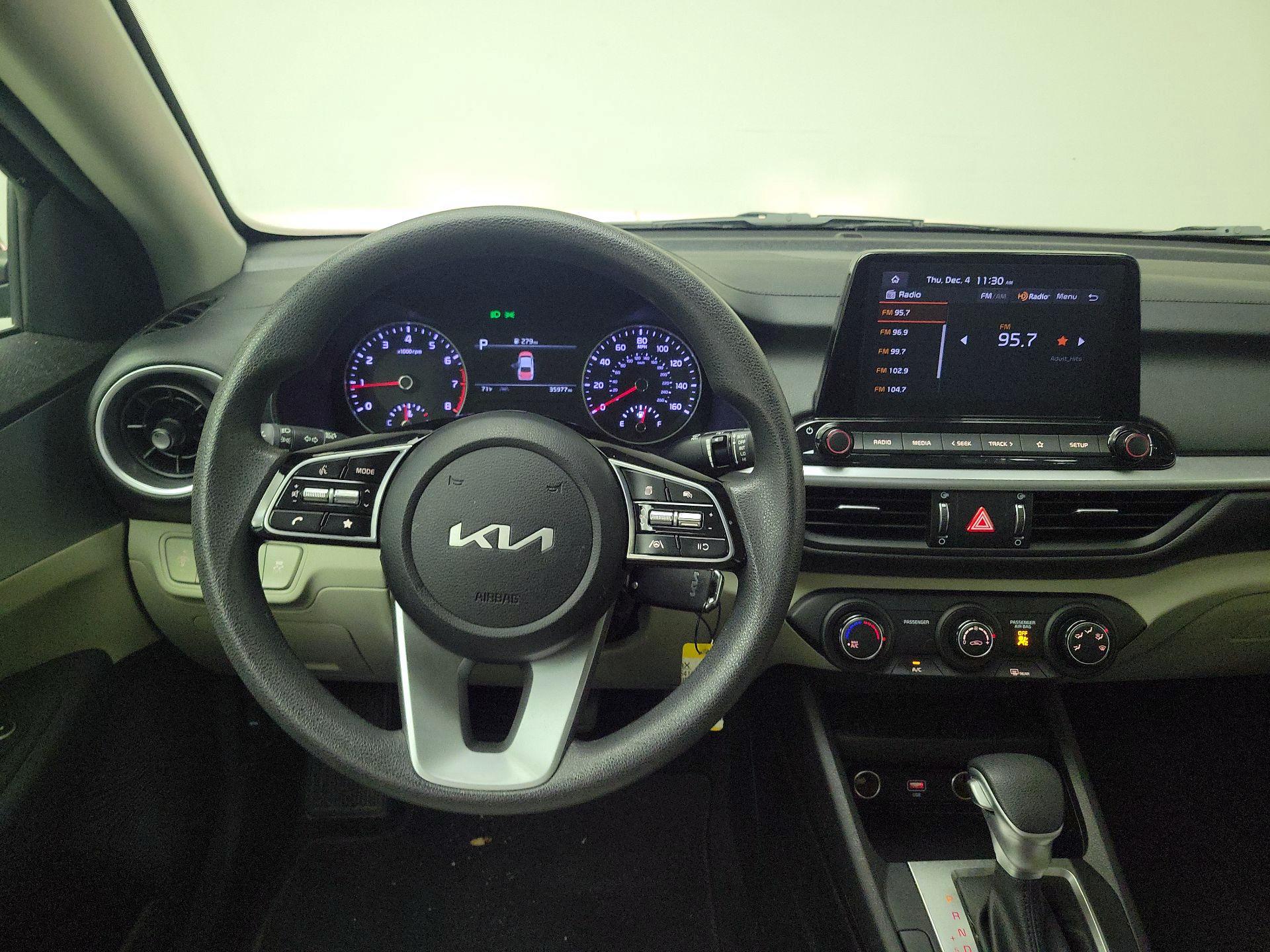 Thumbnail: 2023 Kia Forte - 10