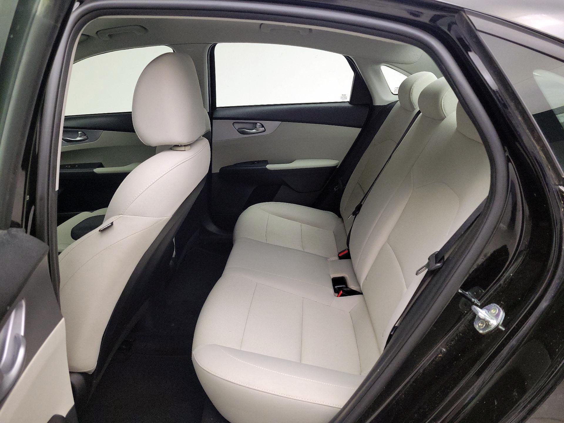 Thumbnail: 2023 Kia Forte - 19