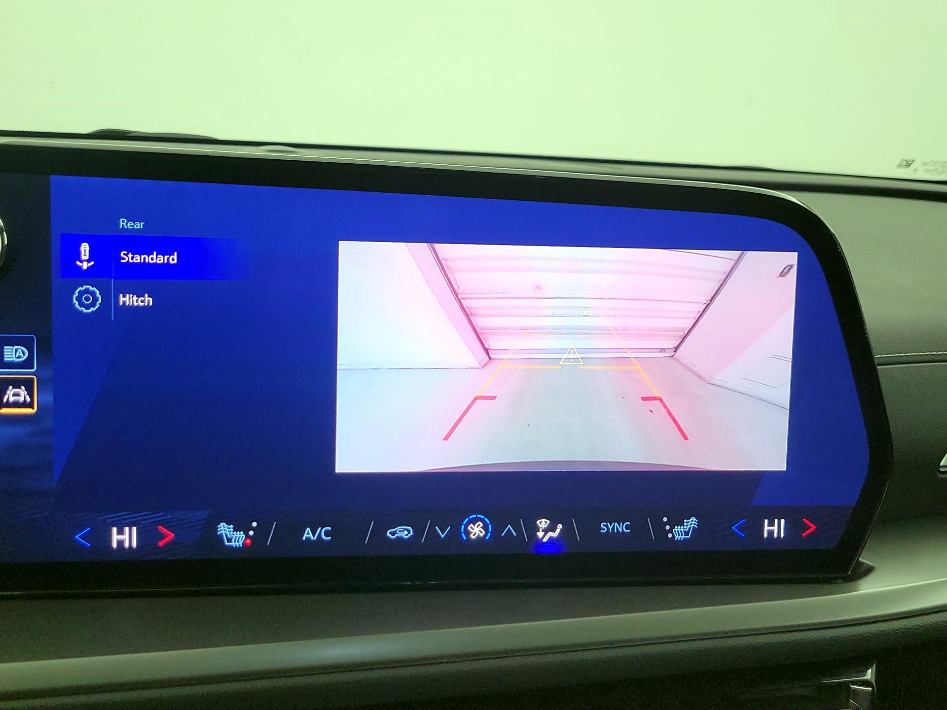 Thumbnail: 2025 Chevrolet Traverse - 15