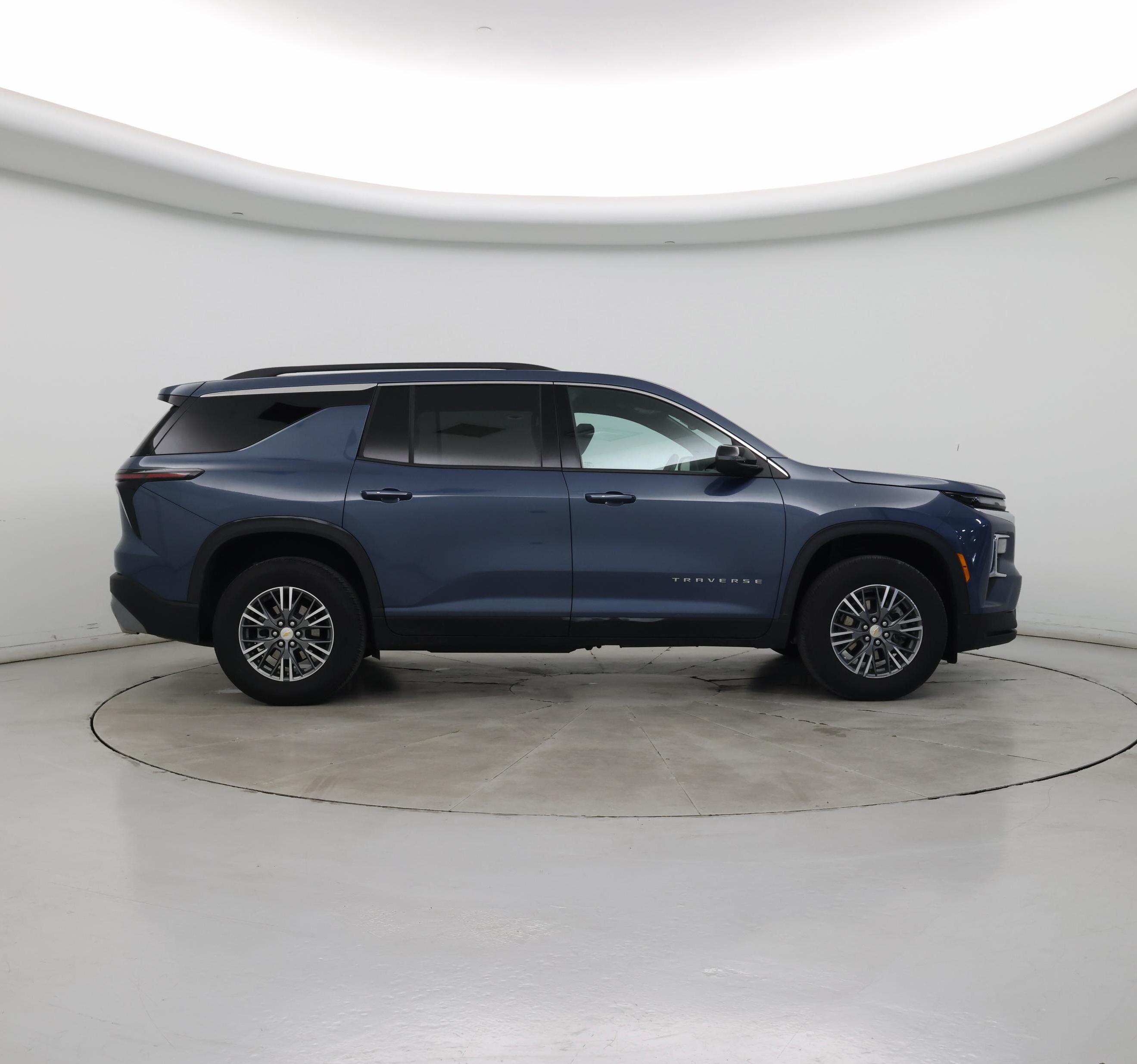 Thumbnail: 2025 Chevrolet Traverse - 7