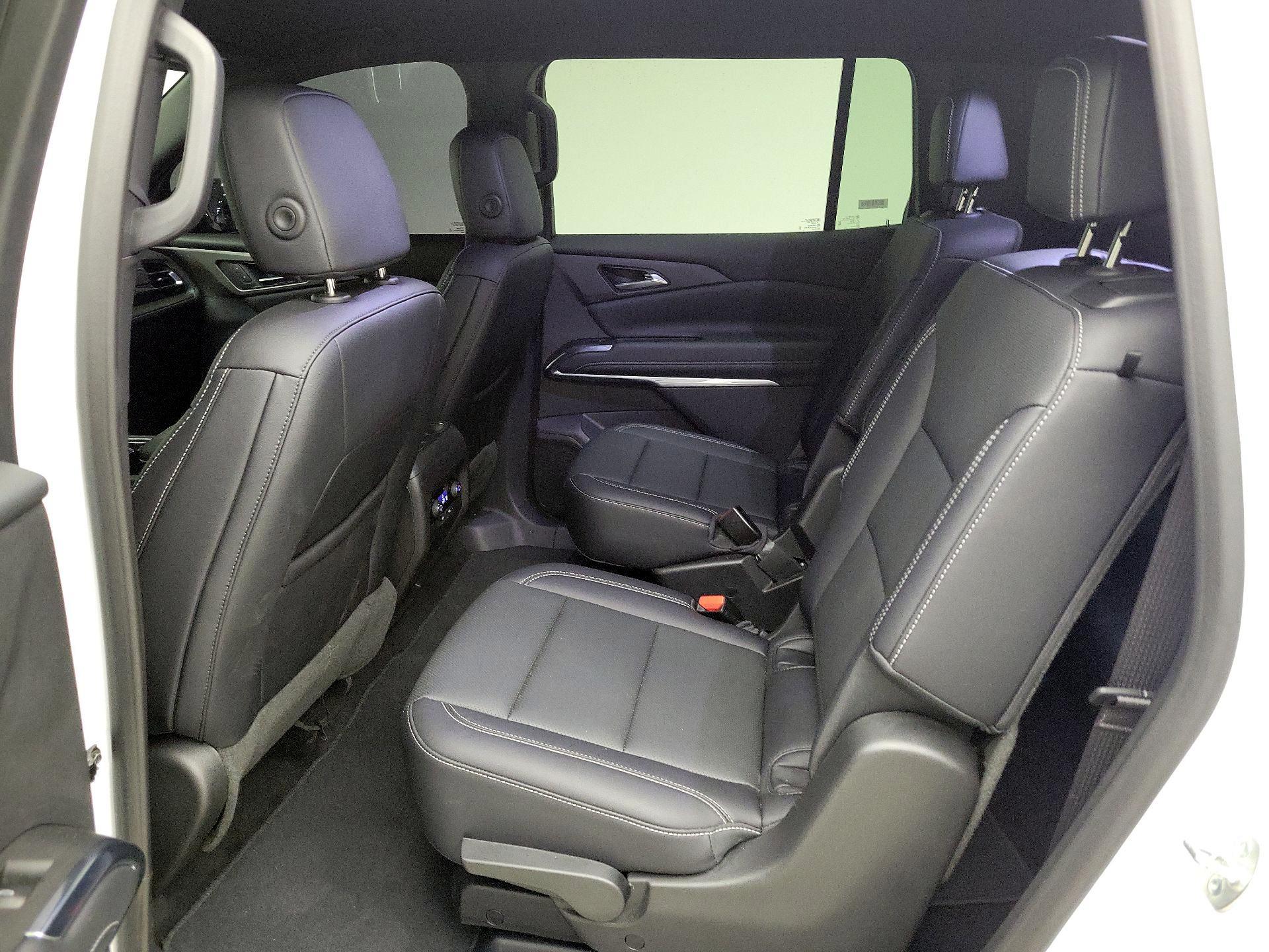 Thumbnail: 2025 Chevrolet Traverse - 19