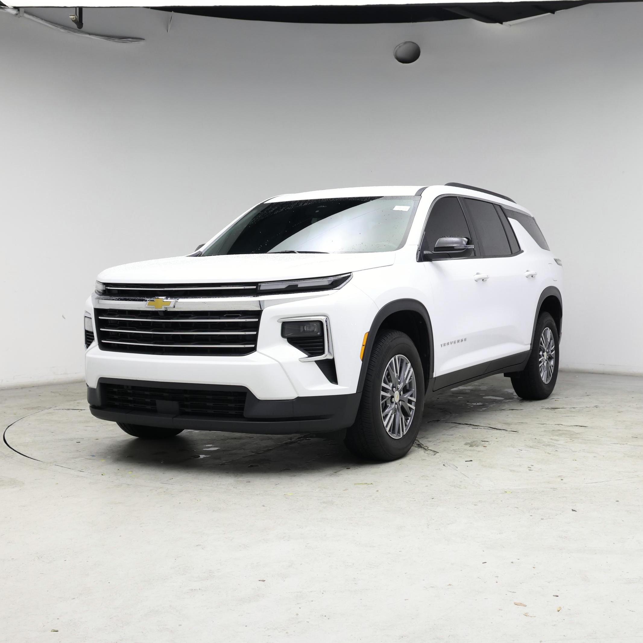 Thumbnail: 2025 Chevrolet Traverse - 4