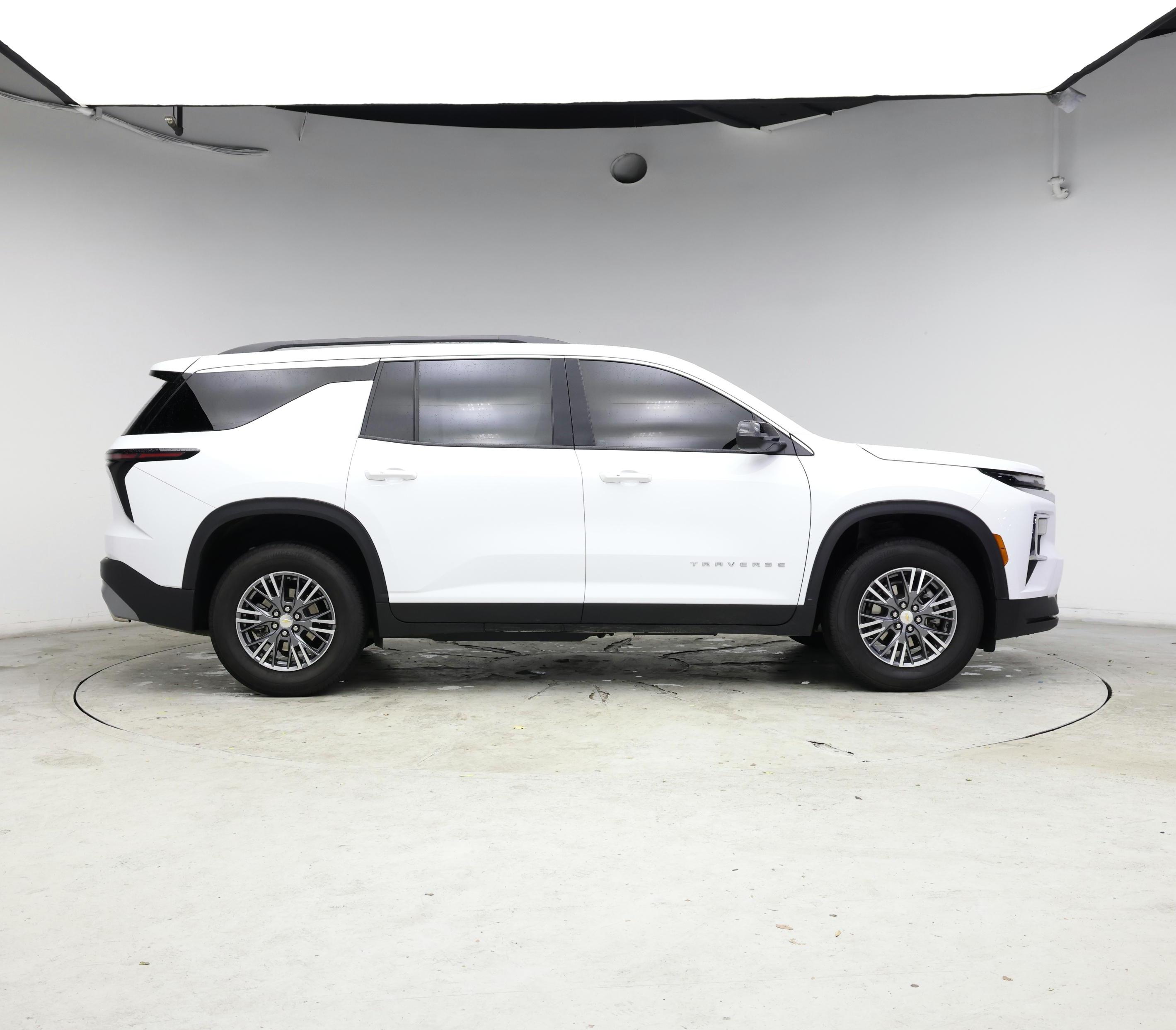 Thumbnail: 2025 Chevrolet Traverse - 7