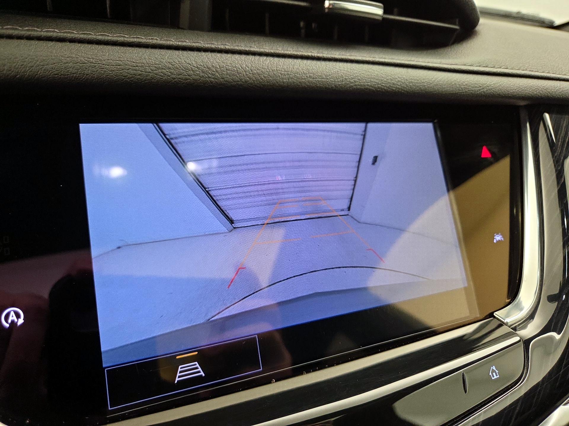 Thumbnail: 2025 Cadillac XT6 - 15