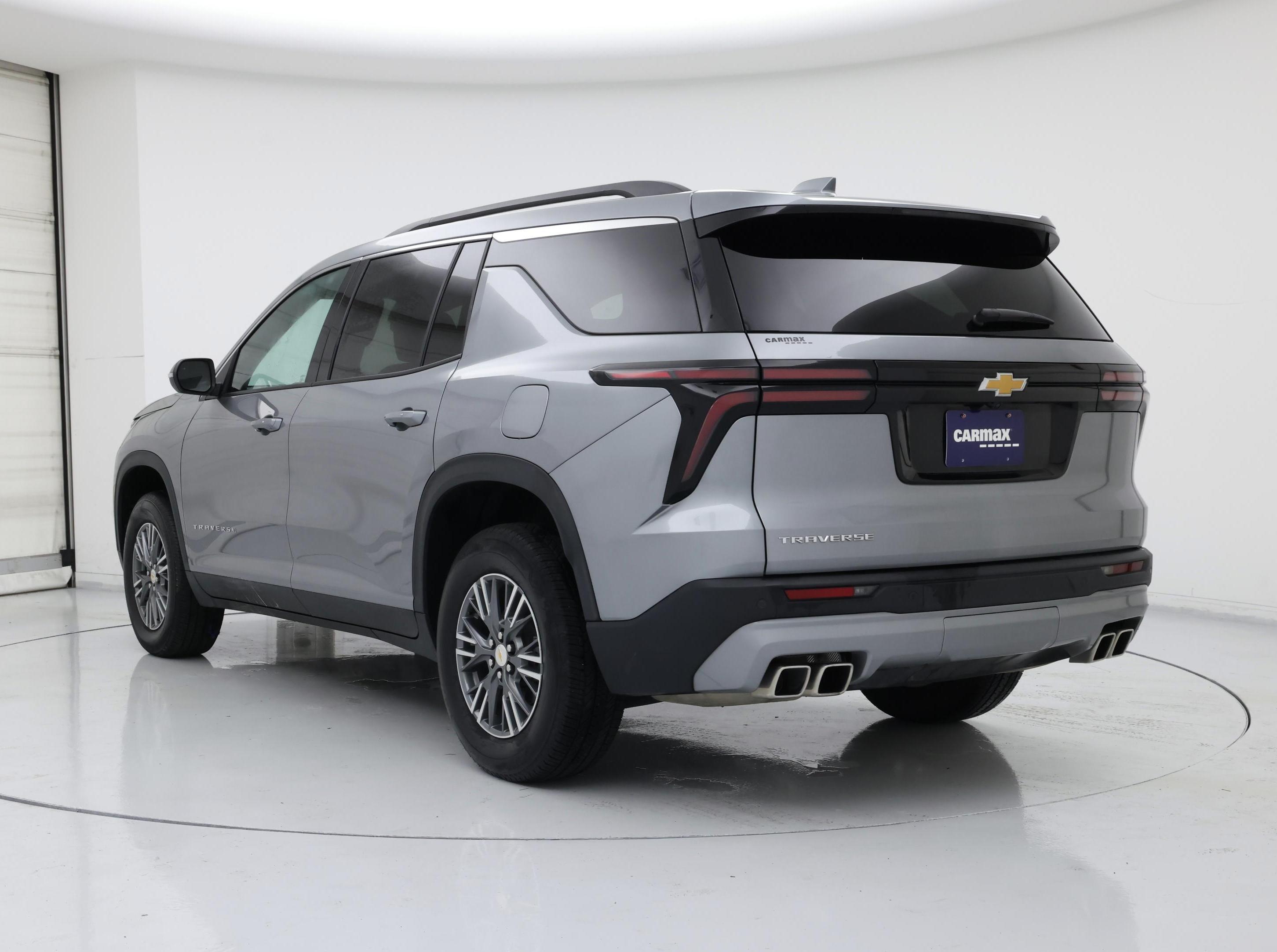 Thumbnail: 2025 Chevrolet Traverse - 2