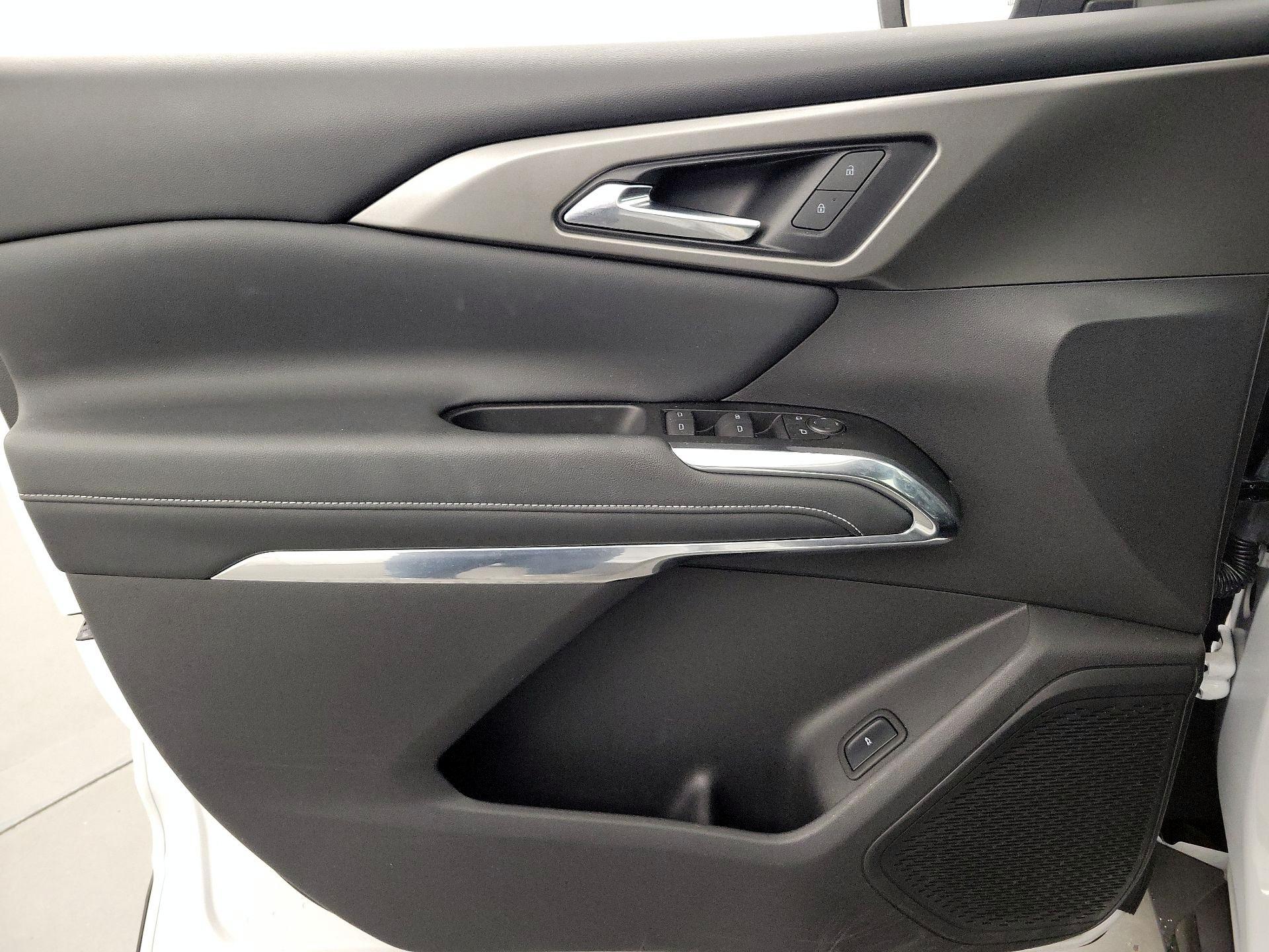 Thumbnail: 2025 Chevrolet Traverse - 12