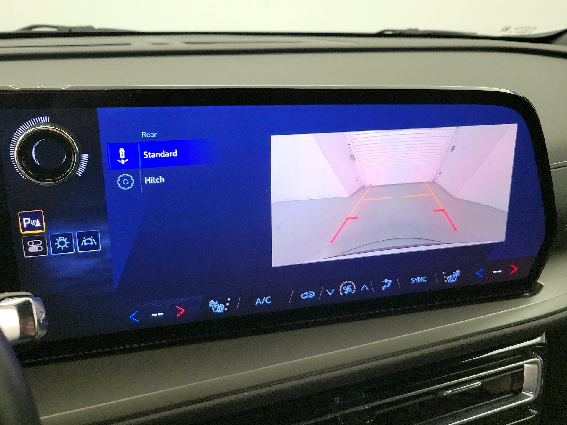 Thumbnail: 2025 Chevrolet Traverse - 14