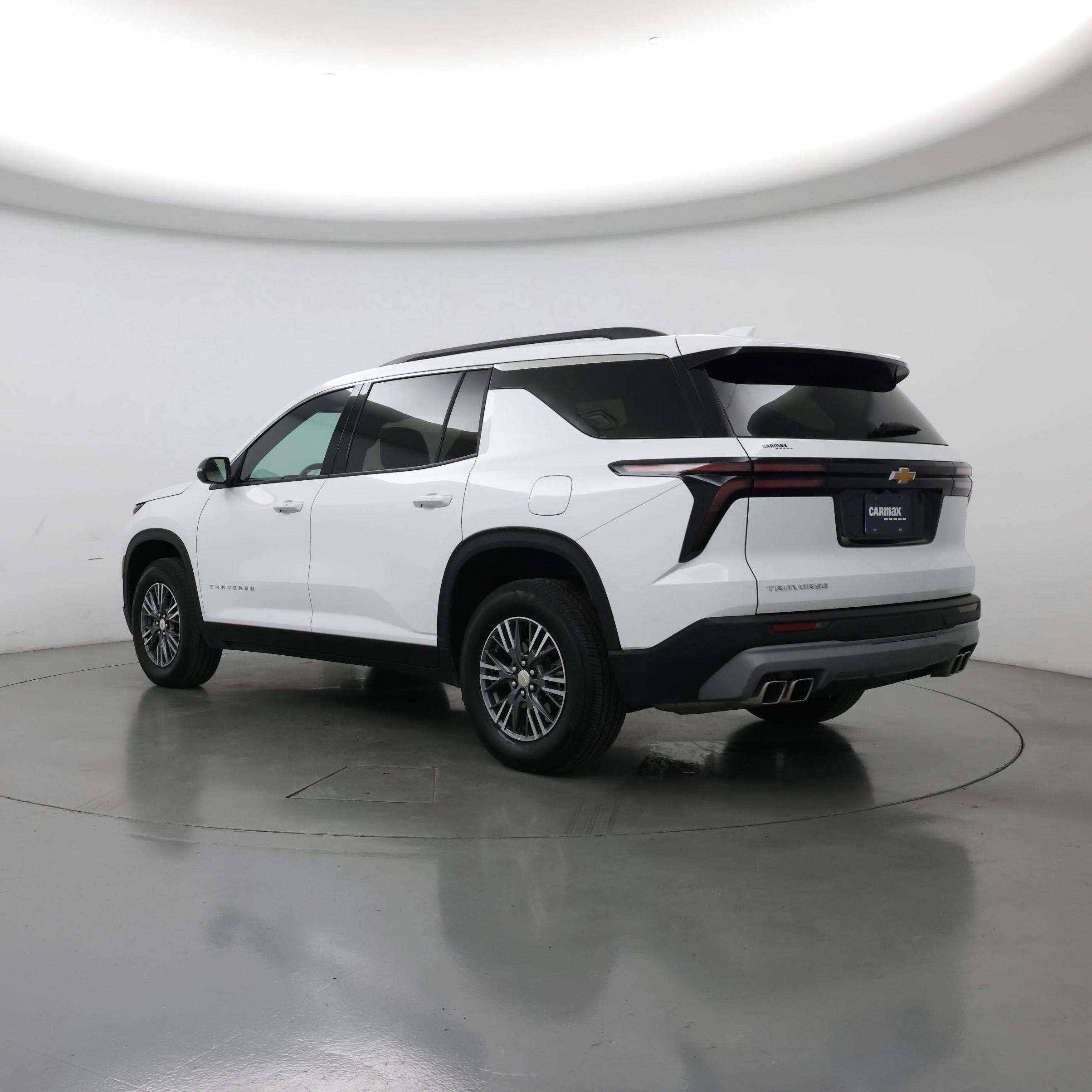 Thumbnail: 2025 Chevrolet Traverse - 2