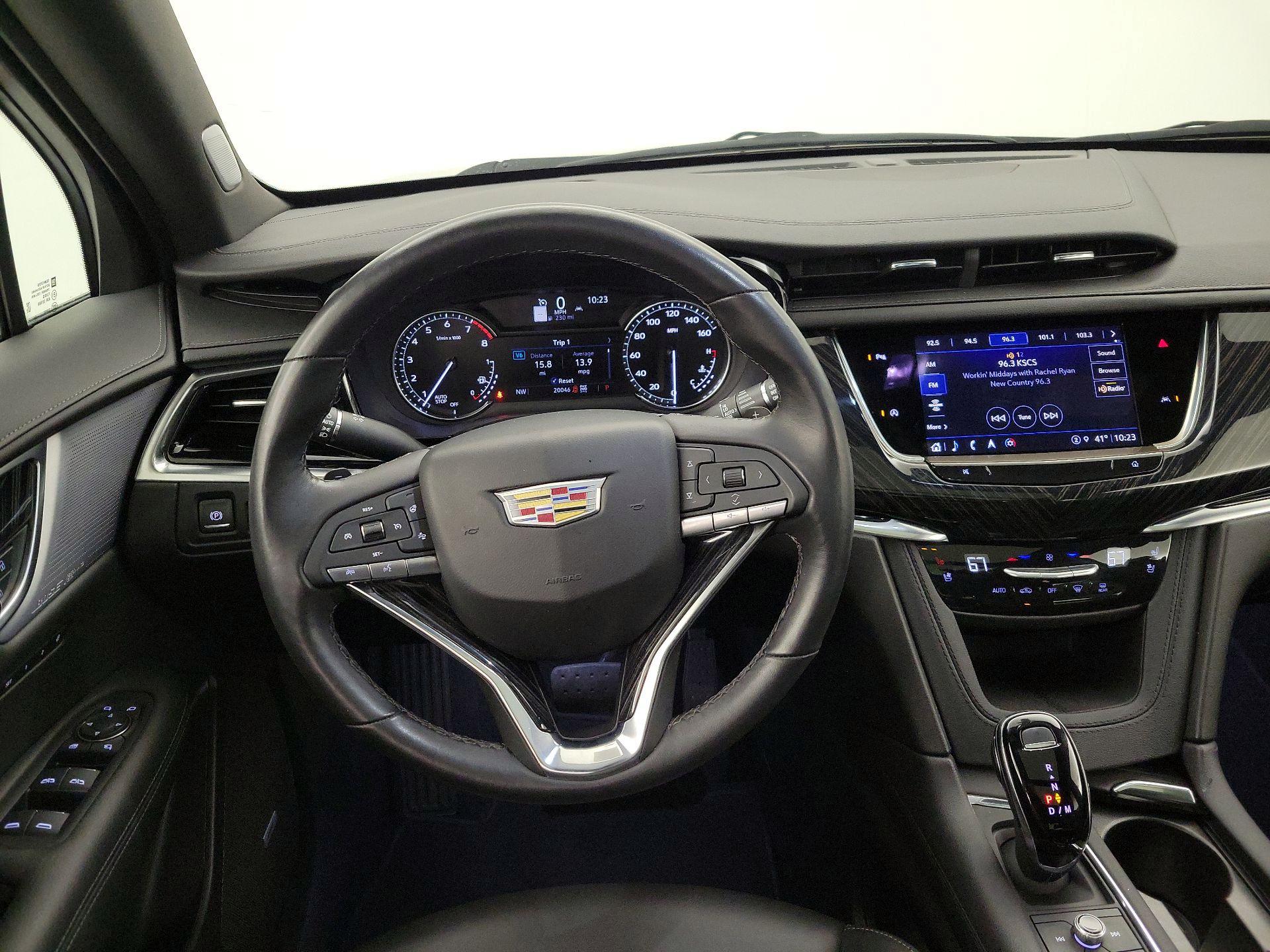 Thumbnail: 2025 Cadillac XT6 - 10