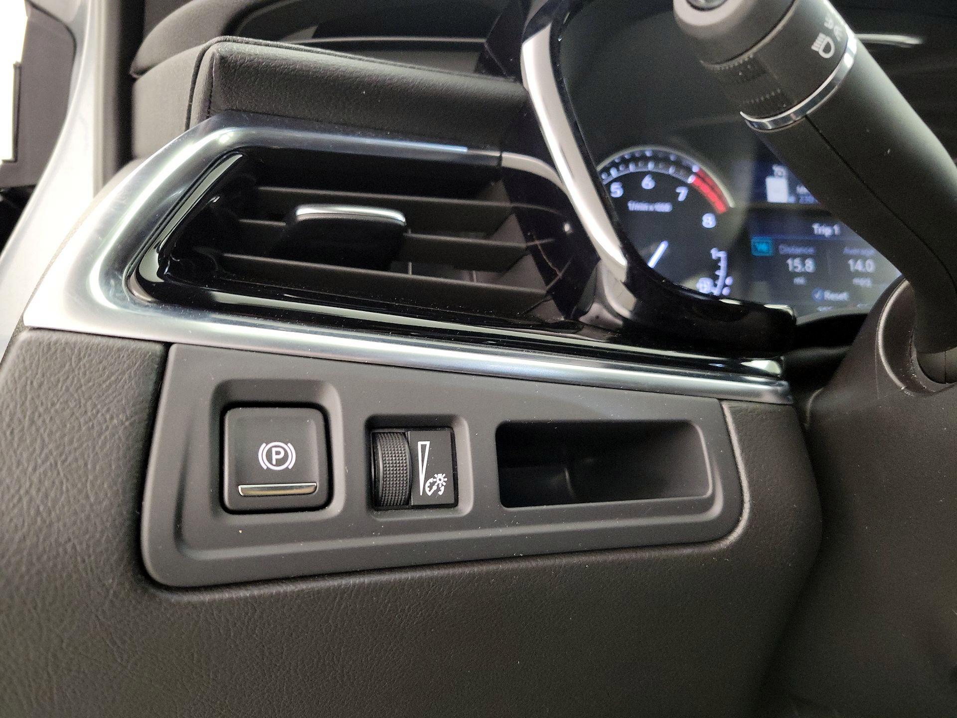 Thumbnail: 2025 Cadillac XT6 - 13