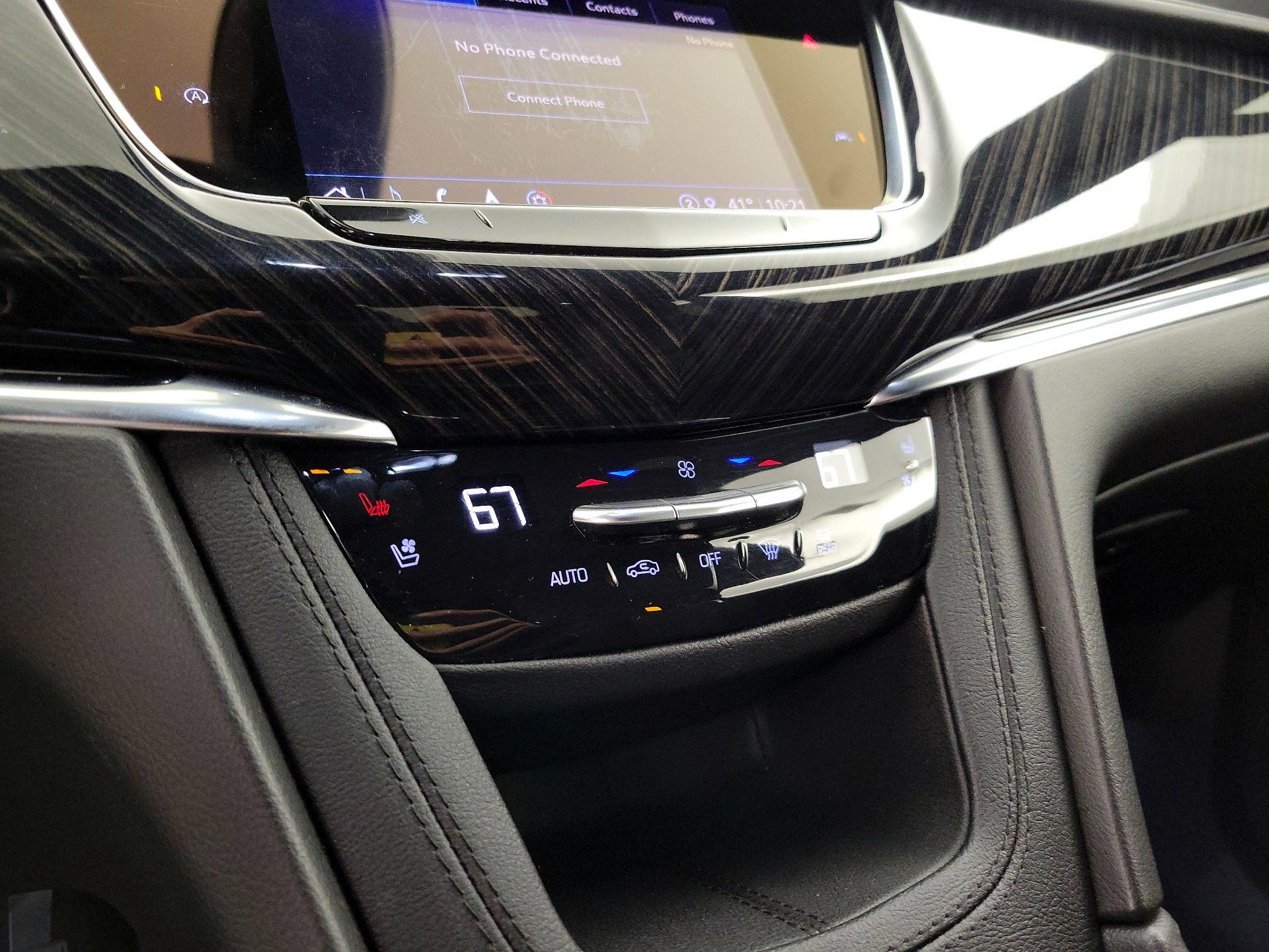 Thumbnail: 2025 Cadillac XT6 - 16