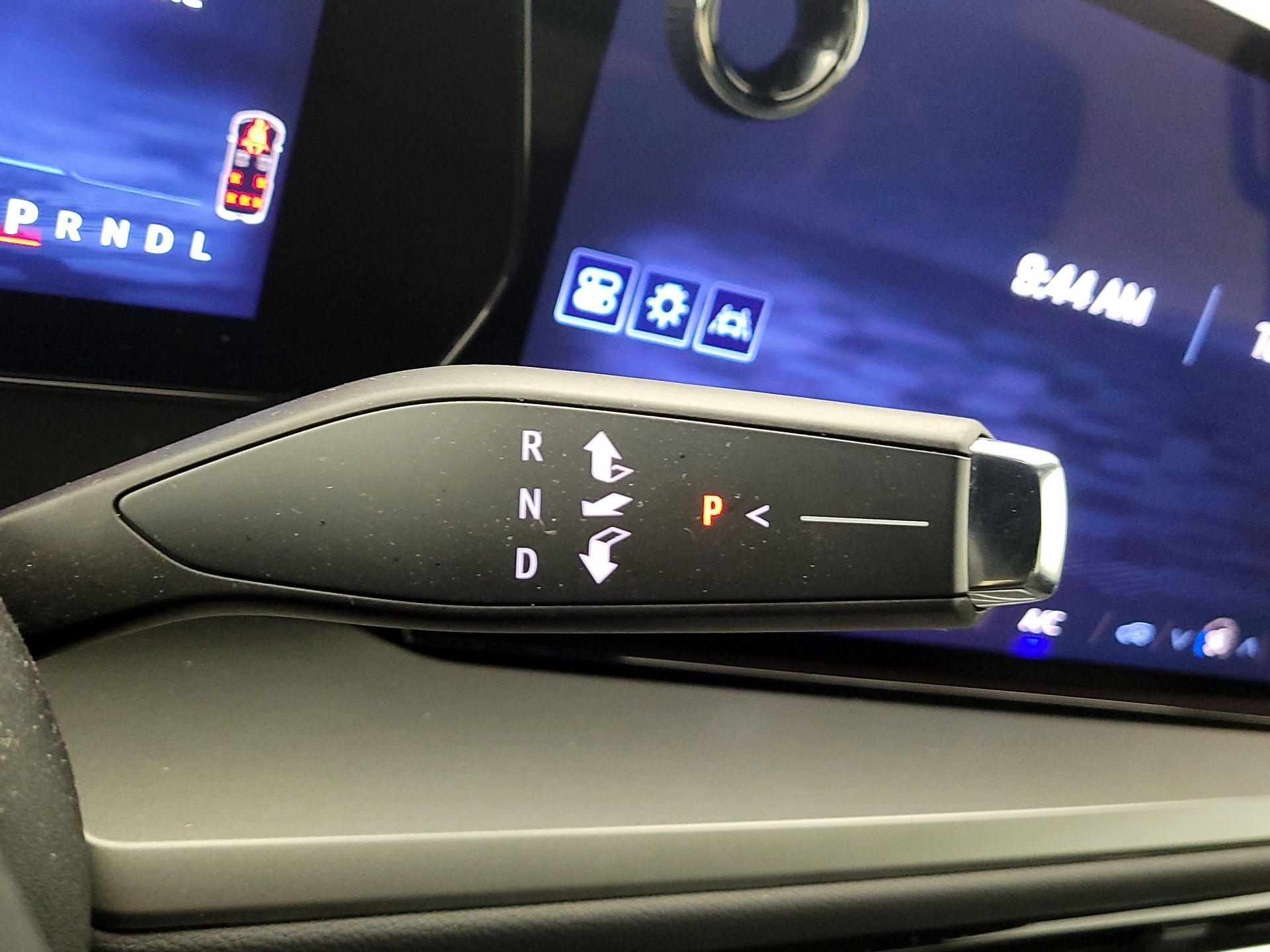 Thumbnail: 2025 Chevrolet Traverse - 18