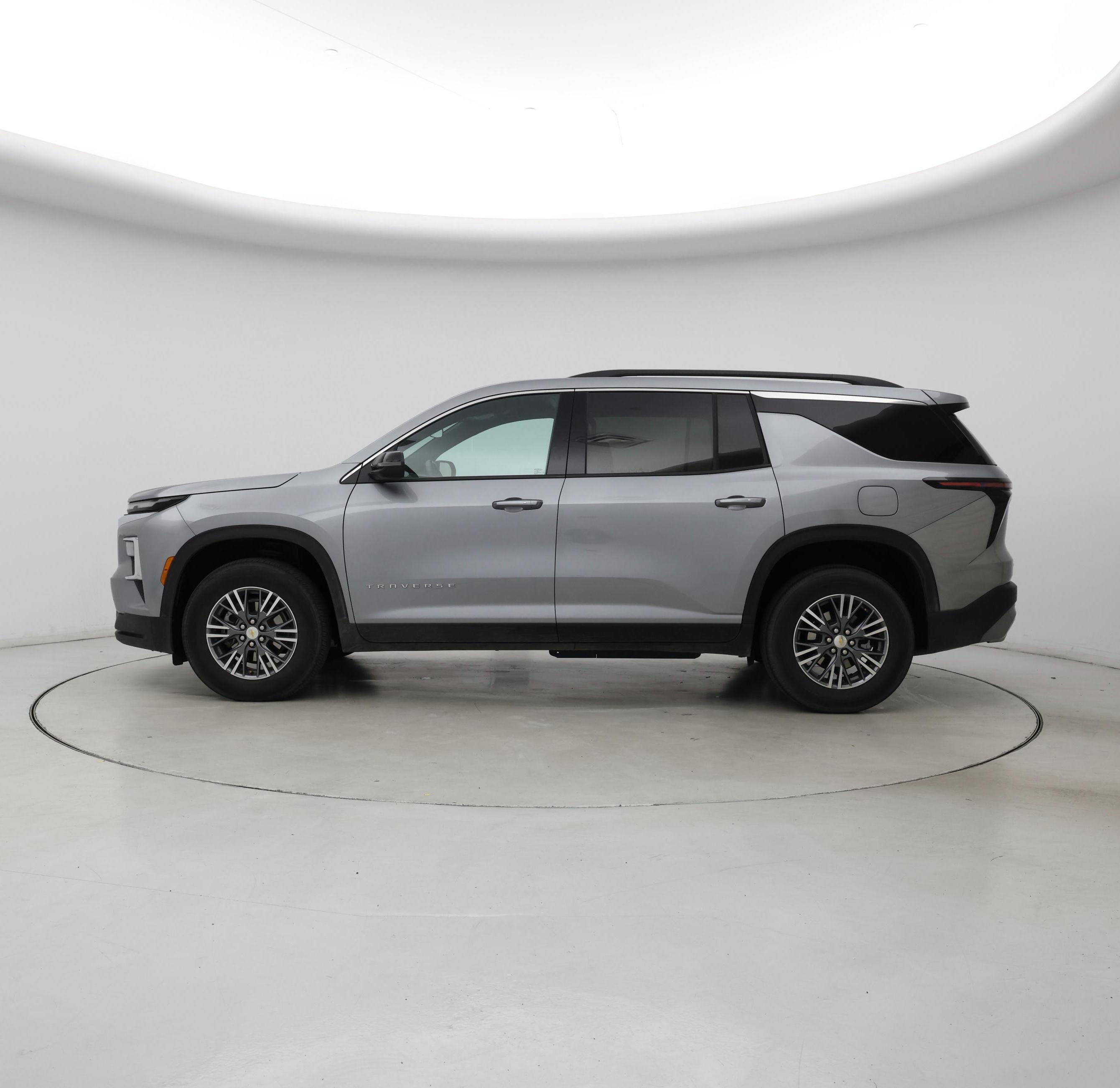 Thumbnail: 2025 Chevrolet Traverse - 3