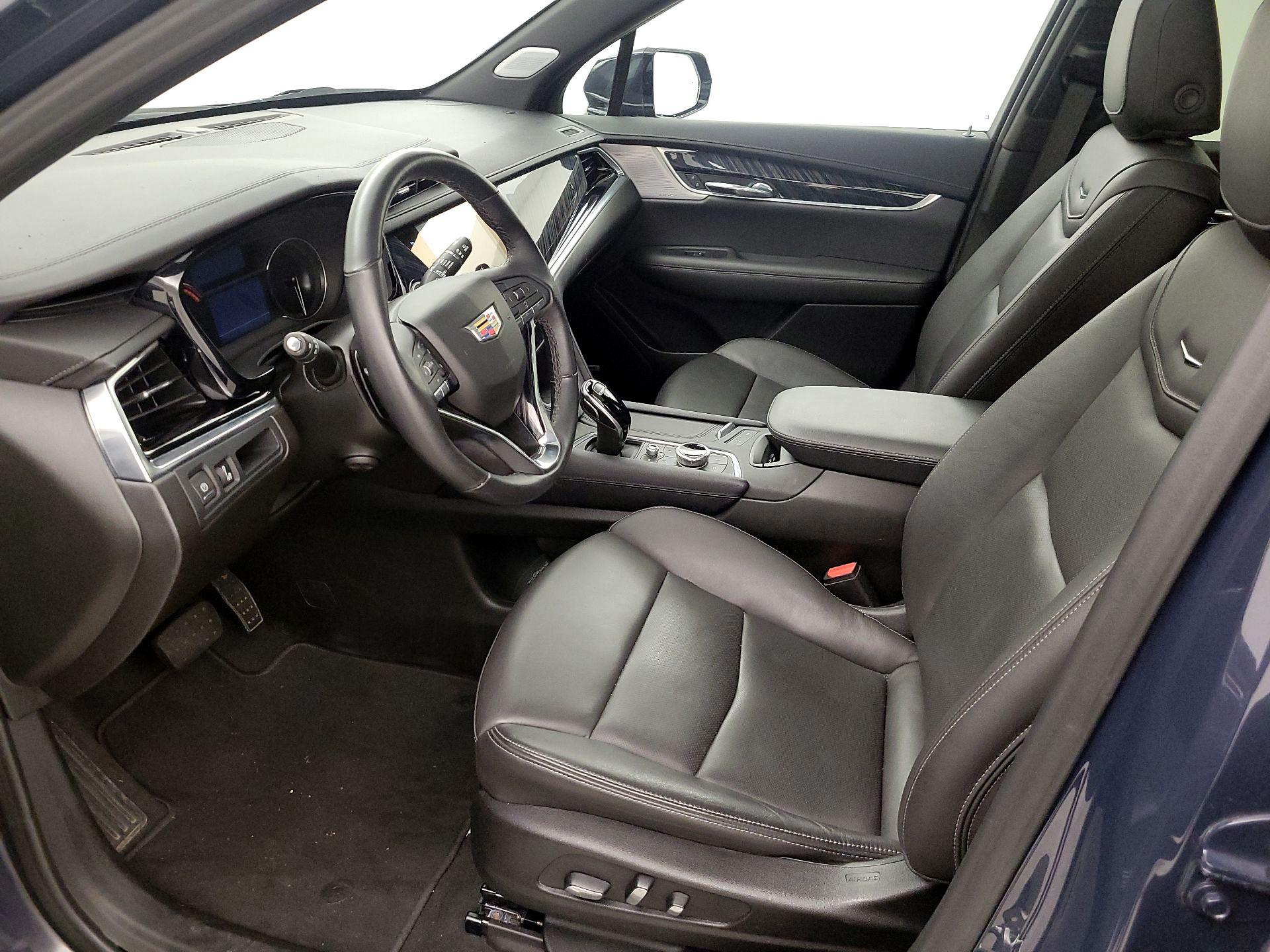 Thumbnail: 2025 Cadillac XT6 - 11