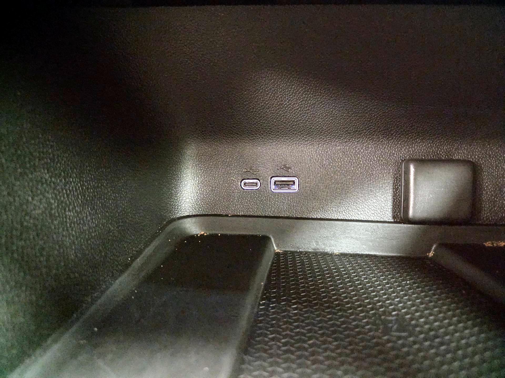 Thumbnail: 2025 Chevrolet Traverse - 18