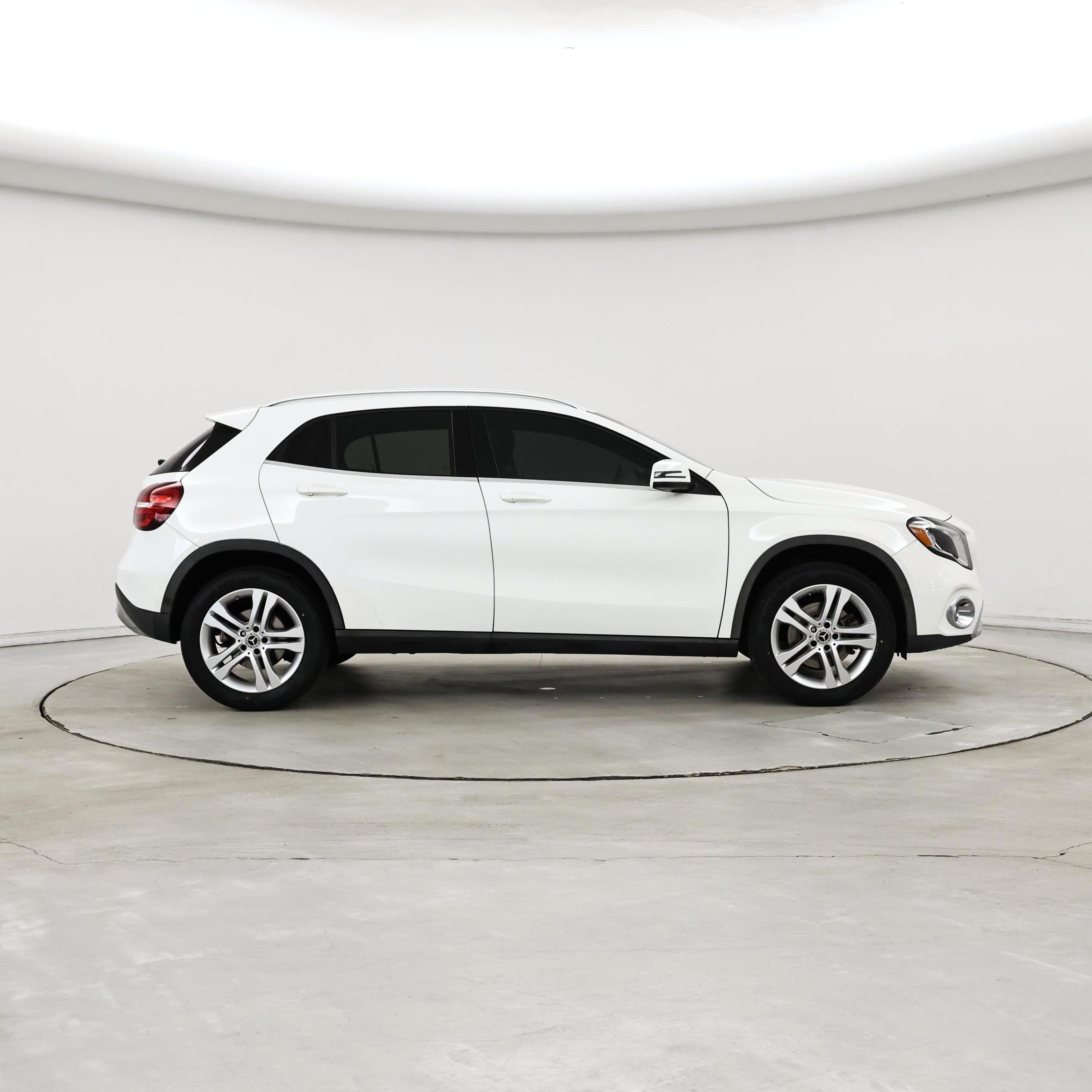 Thumbnail: 2020 Mercedes-Benz GLA - 7