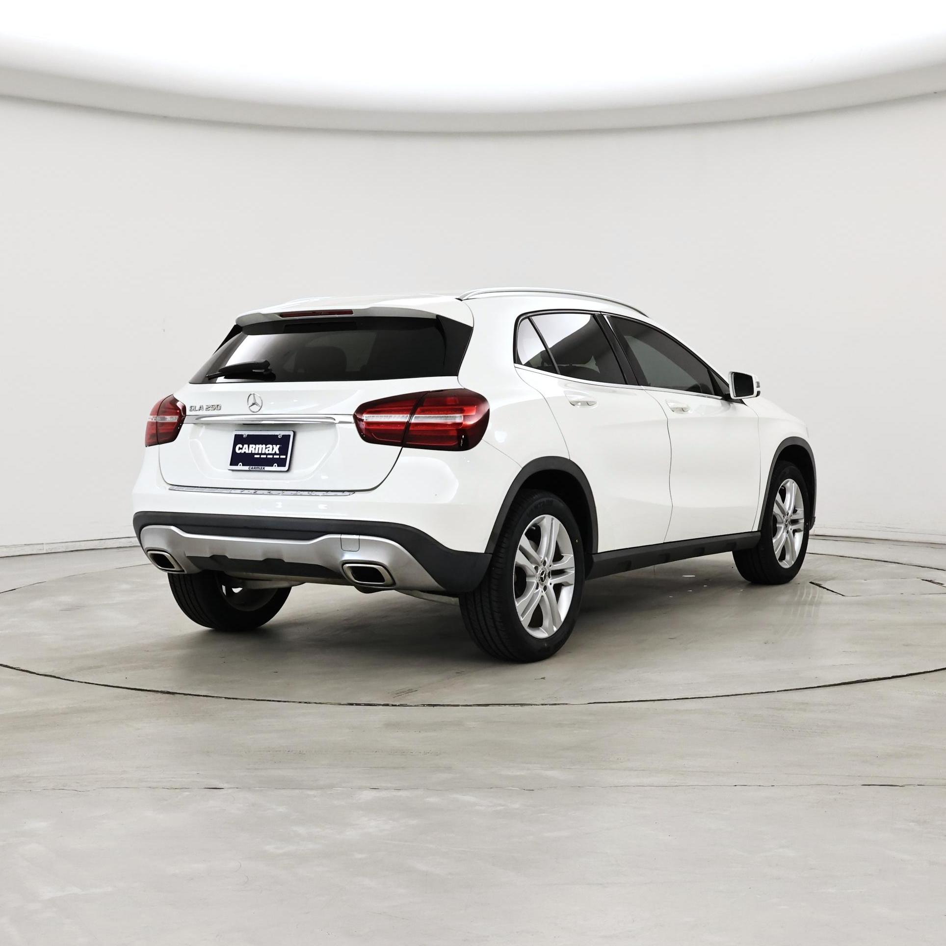 Thumbnail: 2020 Mercedes-Benz GLA - 8