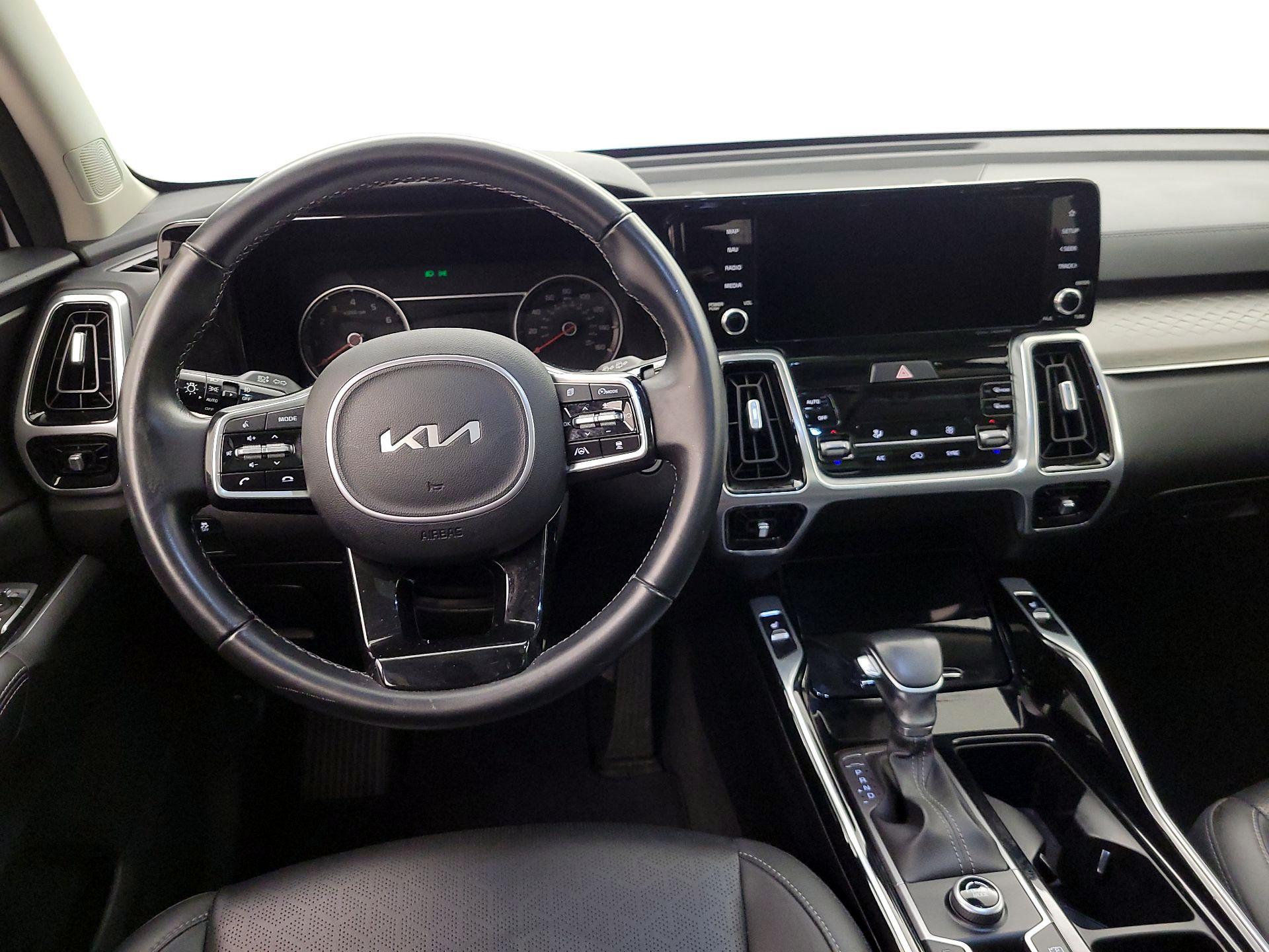 Thumbnail: 2022 Kia Sorento - 10