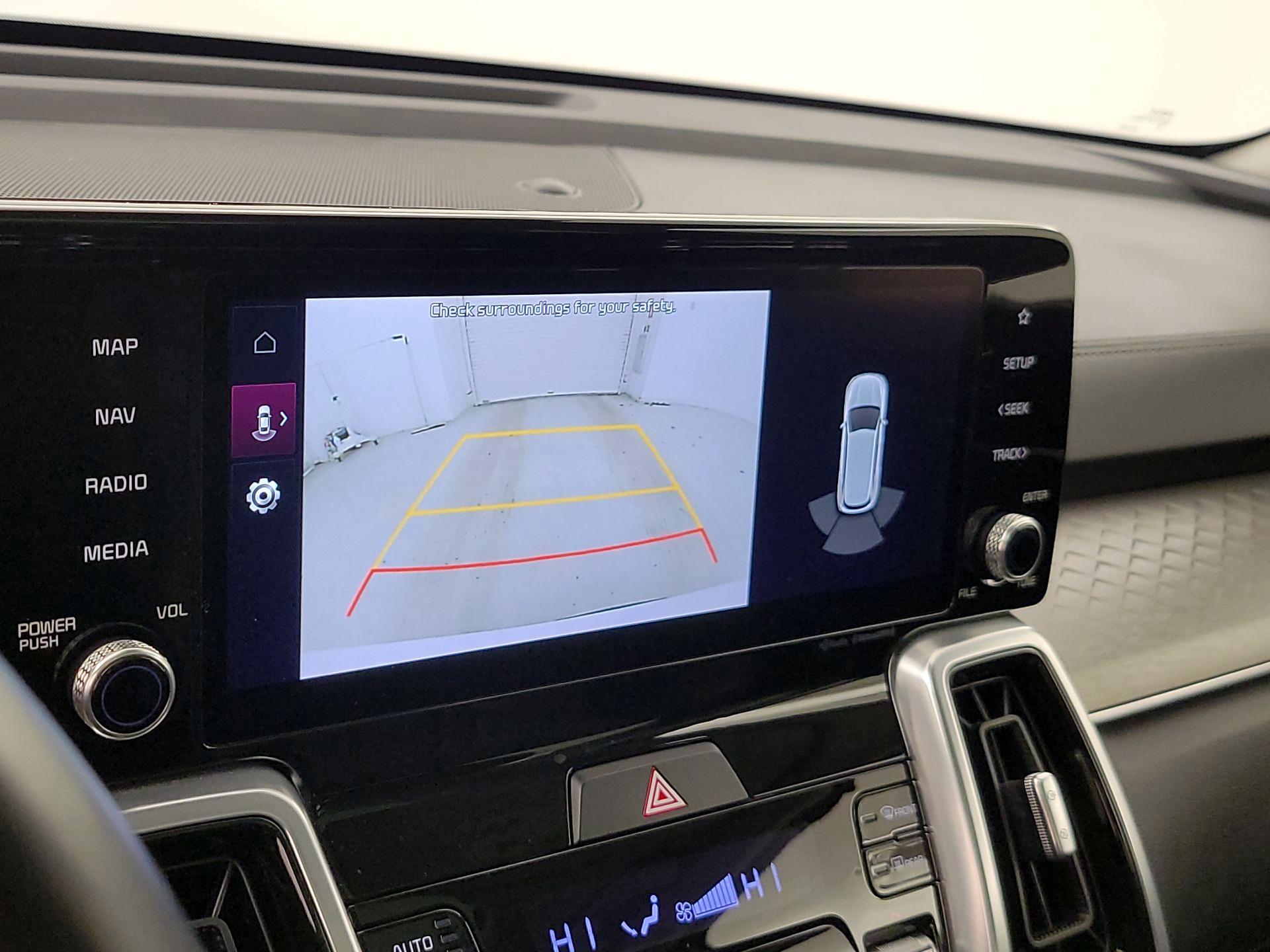 Thumbnail: 2022 Kia Sorento - 15