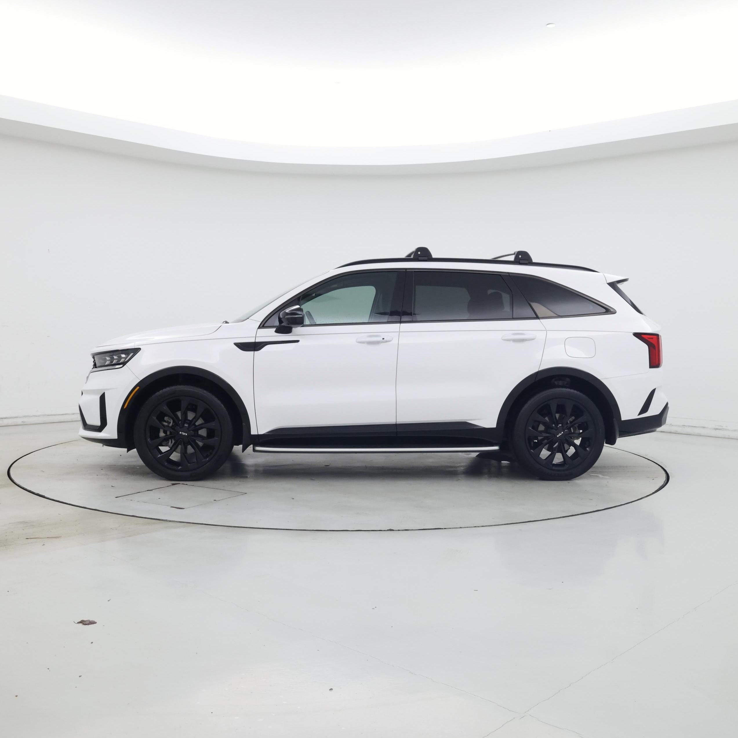 Thumbnail: 2022 Kia Sorento - 3