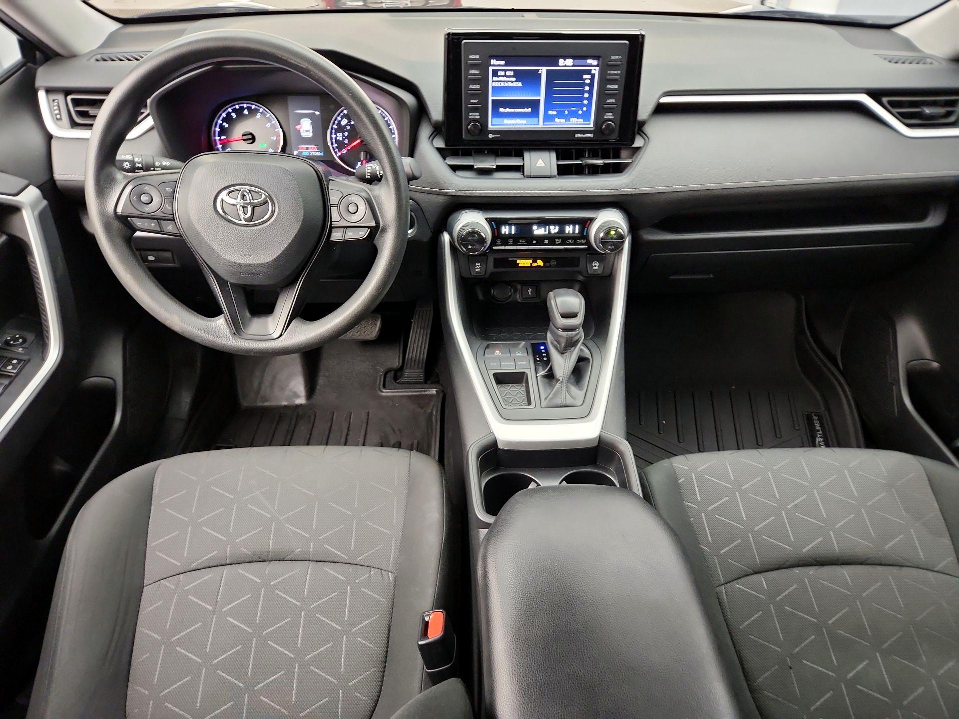 Thumbnail: 2020 Toyota RAV4 - 9