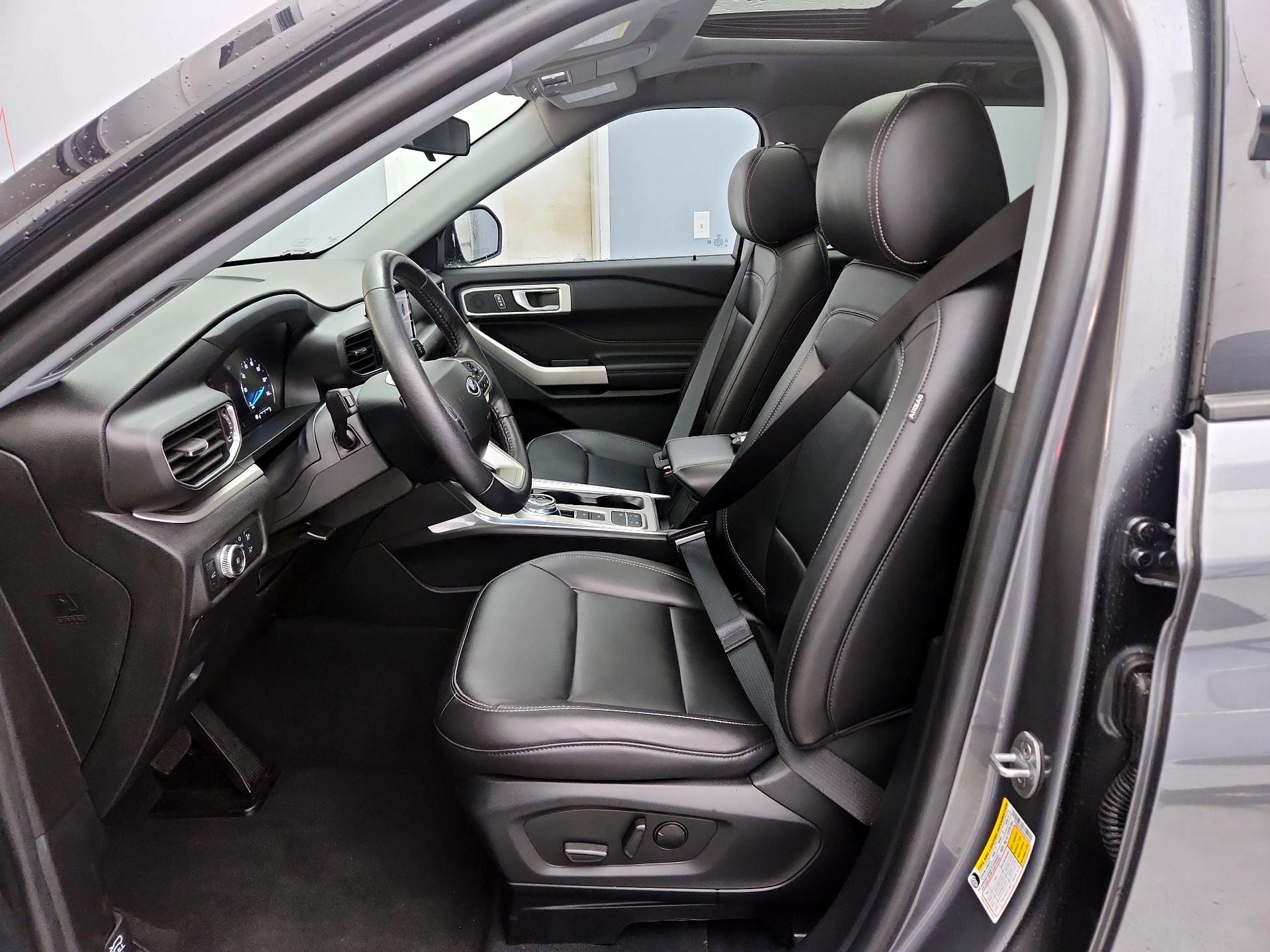 Thumbnail: 2022 Ford Explorer - 11