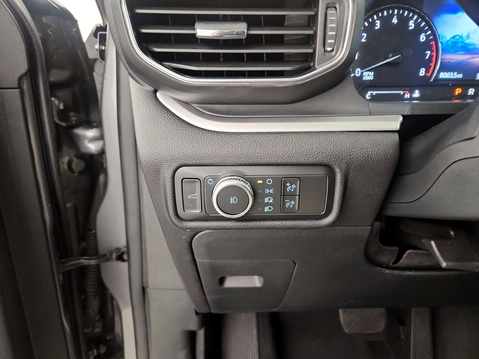 Thumbnail: 2022 Ford Explorer - 13